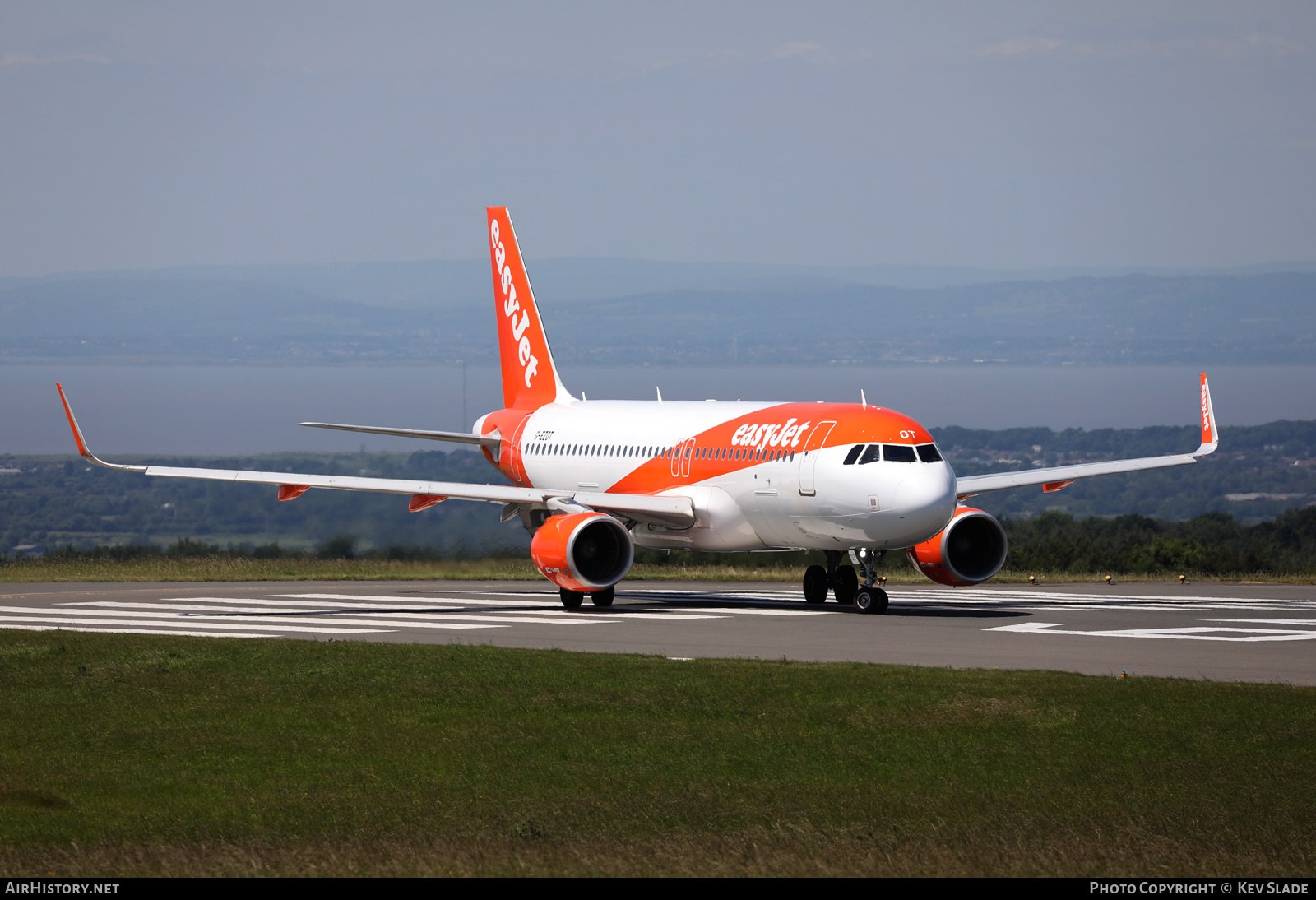 Aircraft Photo of G-EZOT | Airbus A320-214 | EasyJet | AirHistory.net #471605