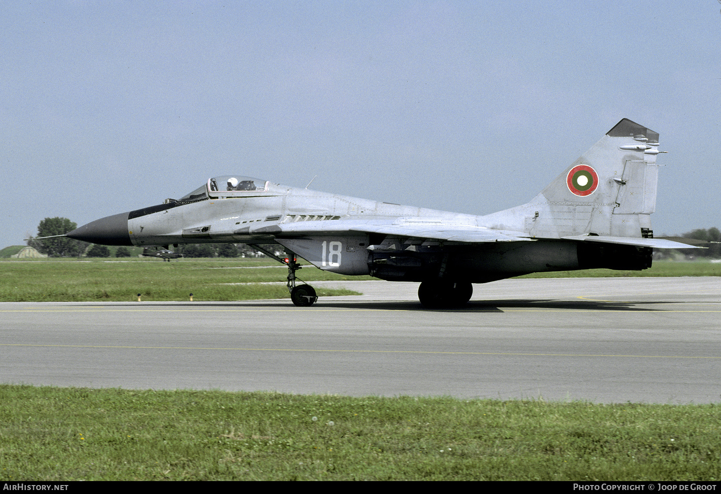 Aircraft Photo of 18 | Mikoyan-Gurevich MiG-29A (9-12A) | Bulgaria - Air Force | AirHistory.net #471740