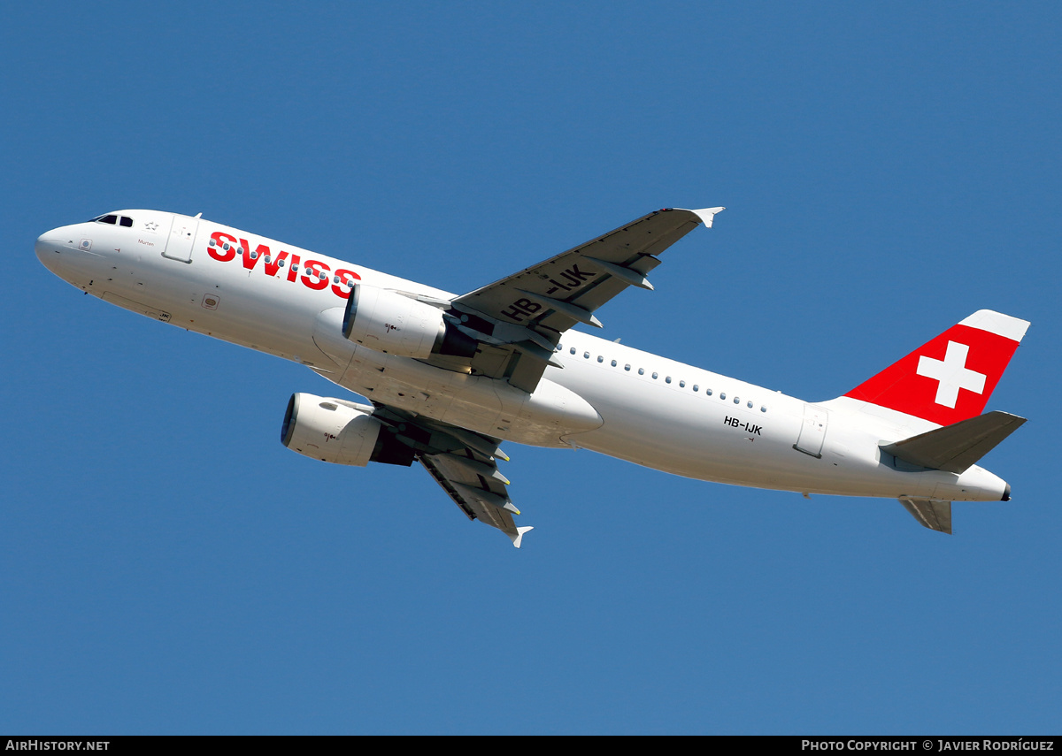Aircraft Photo of HB-IJK | Airbus A320-214 | Swiss International Air Lines | AirHistory.net #471776