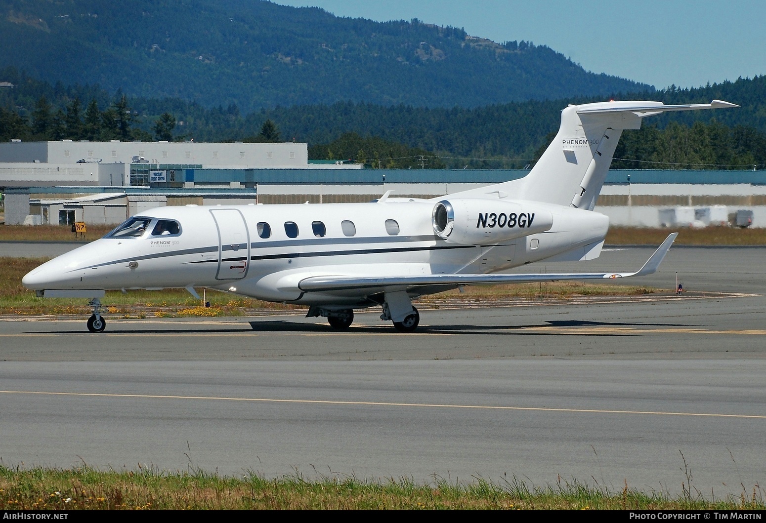 Aircraft Photo of N308GV | Embraer EMB-505 Phenom 300 | AirHistory.net #471777
