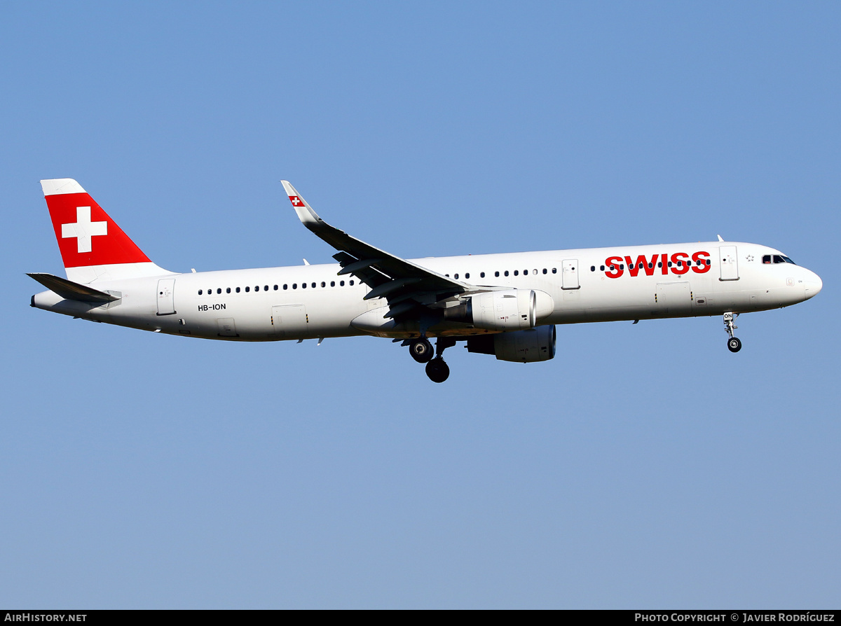 Aircraft Photo of HB-ION | Airbus A321-212 | Swiss International Air Lines | AirHistory.net #471793