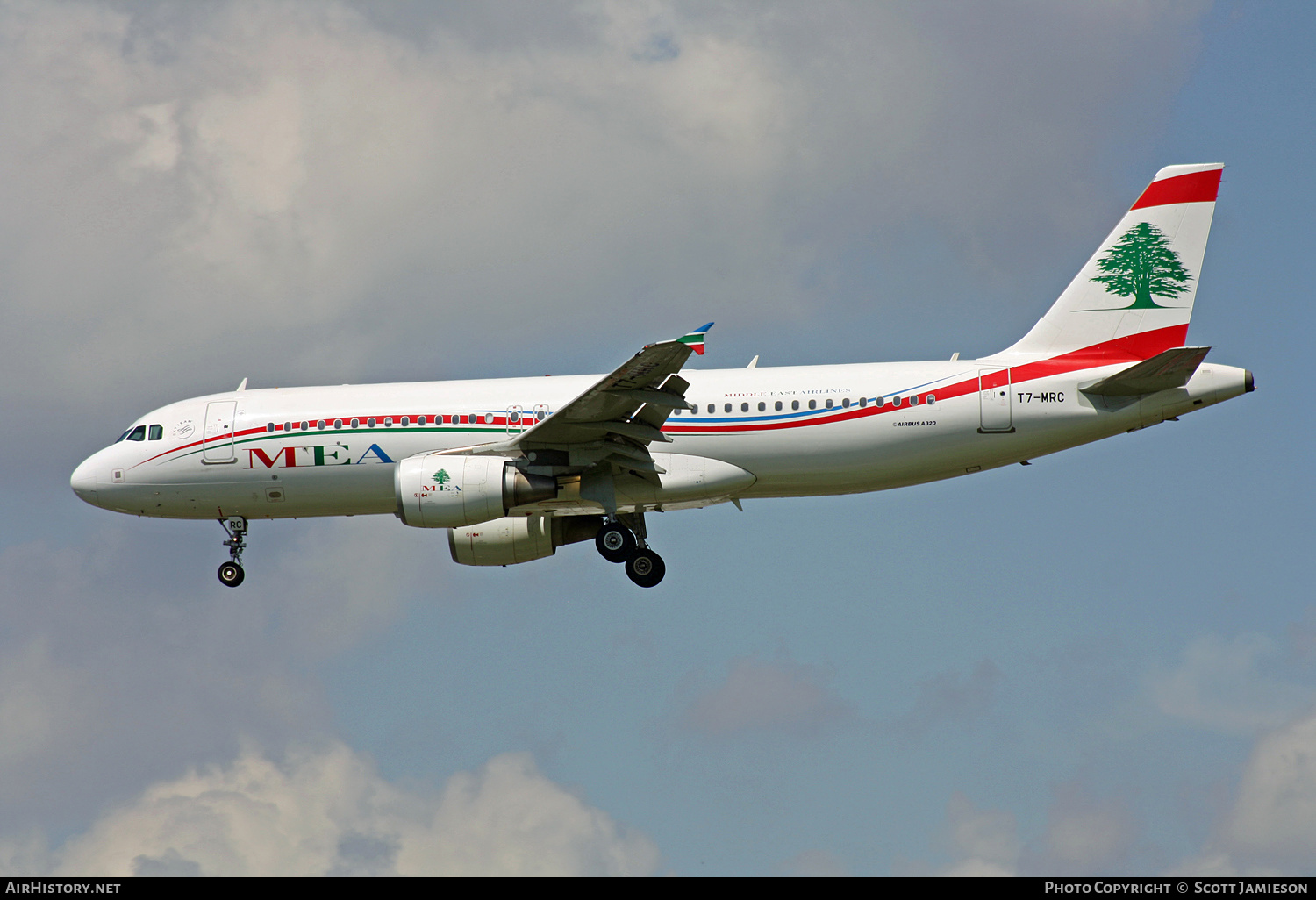Aircraft Photo of T7-MRC | Airbus A320-214 | MEA - Middle East Airlines | AirHistory.net #471970