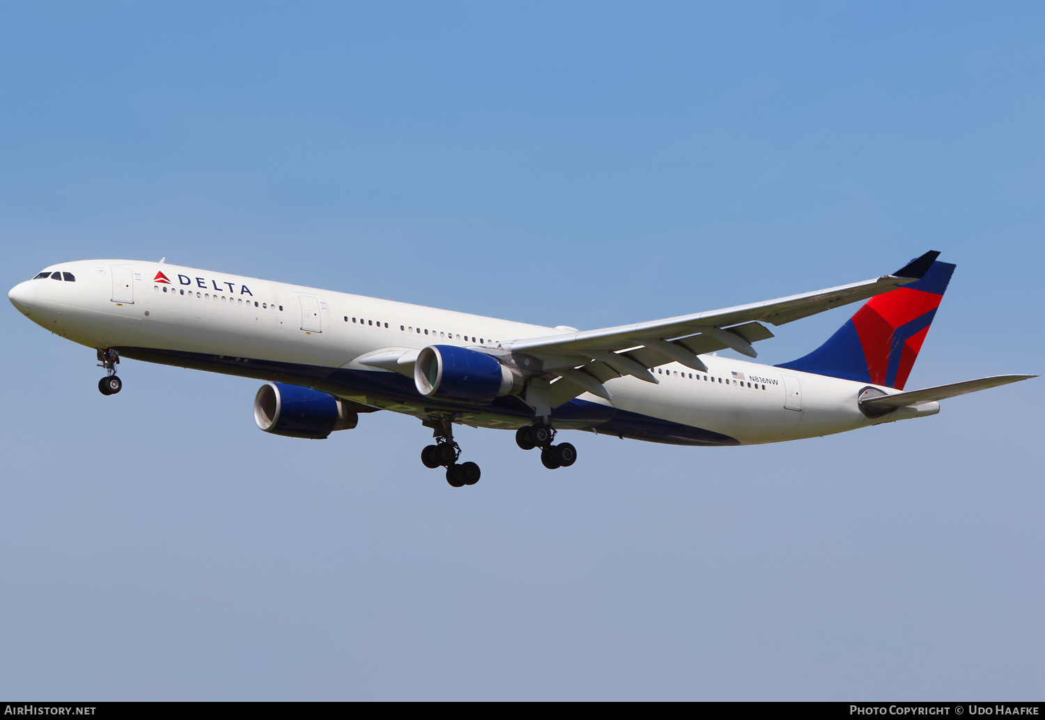 Aircraft Photo of N816NW | Airbus A330-323E | Delta Air Lines | AirHistory.net #472002