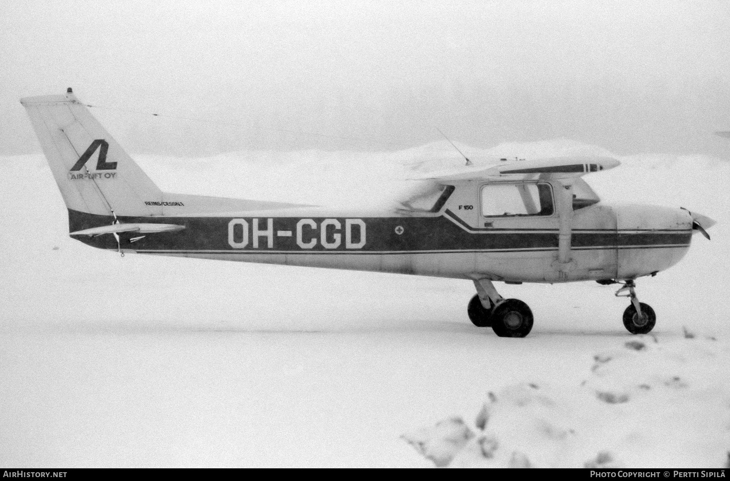 Aircraft Photo of OH-CGD | Reims F150M | Air-Lift | AirHistory.net #472019