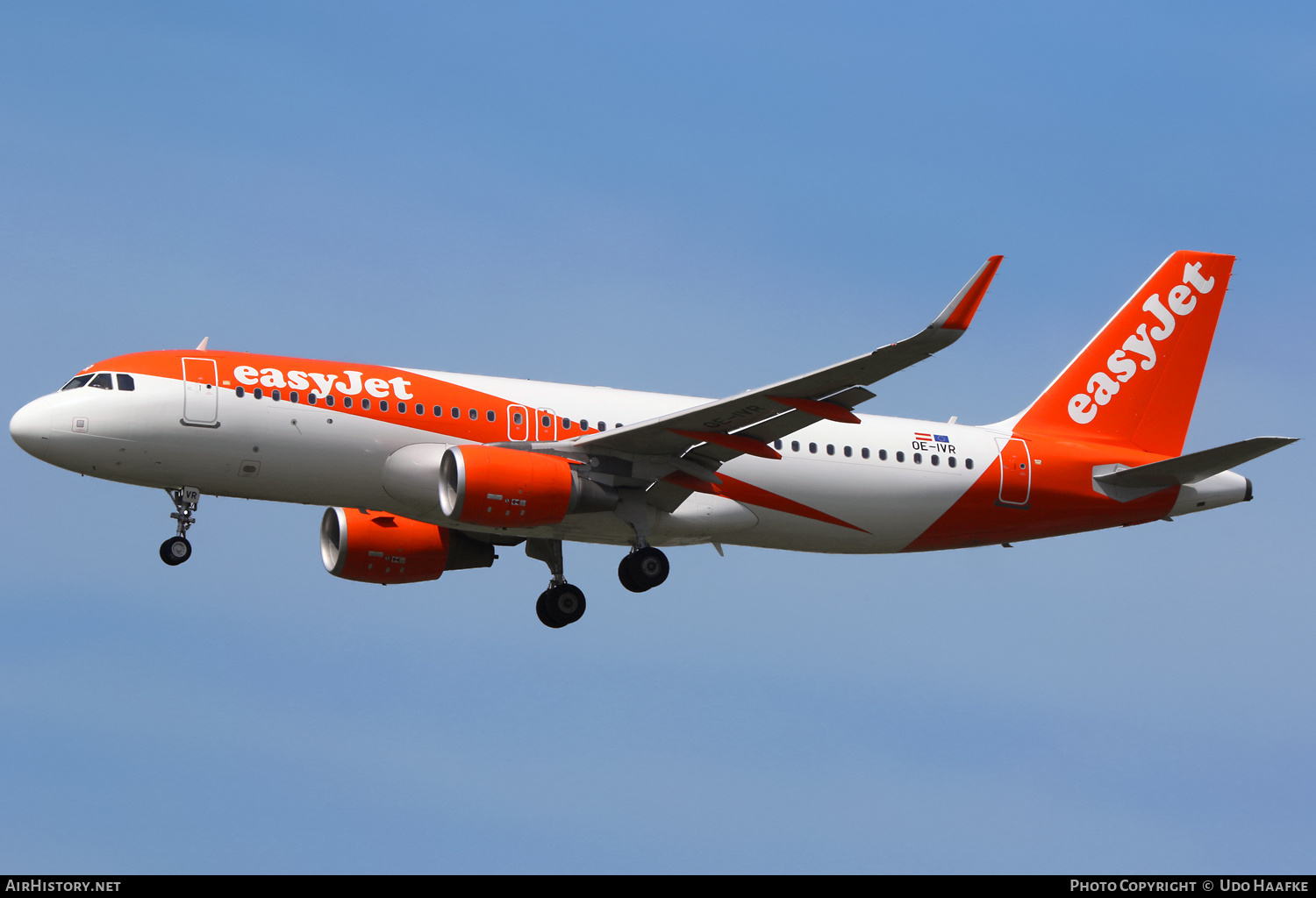 Aircraft Photo of OE-IVR | Airbus A320-214 | EasyJet | AirHistory.net #472159