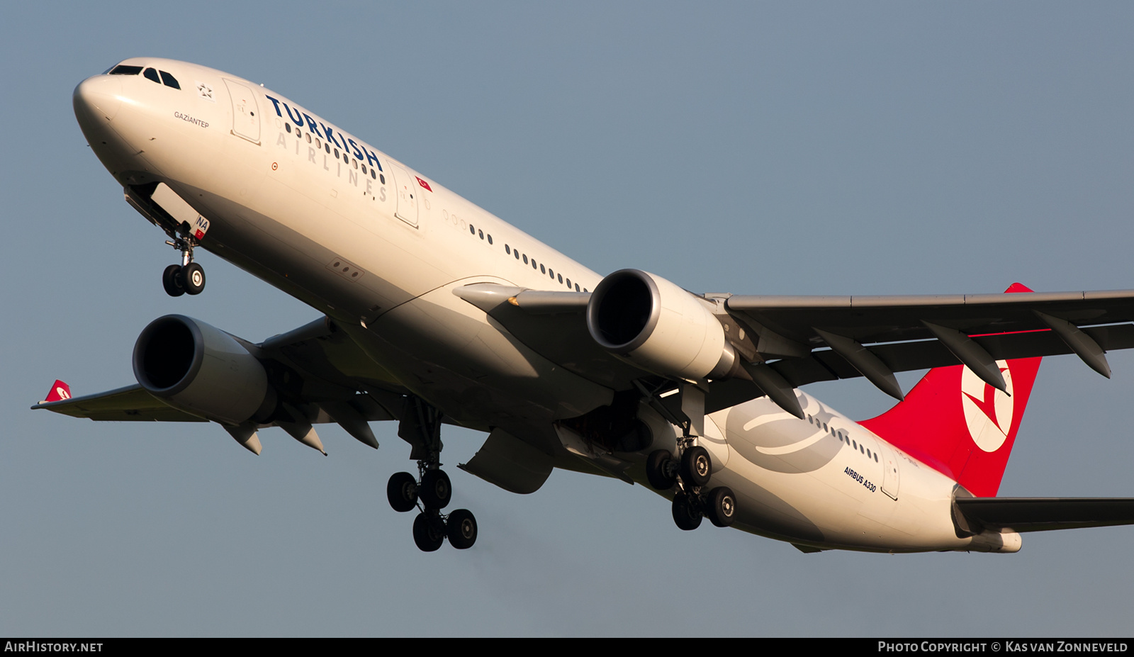 Aircraft Photo of TC-JNA | Airbus A330-203 | Turkish Airlines | AirHistory.net #472168