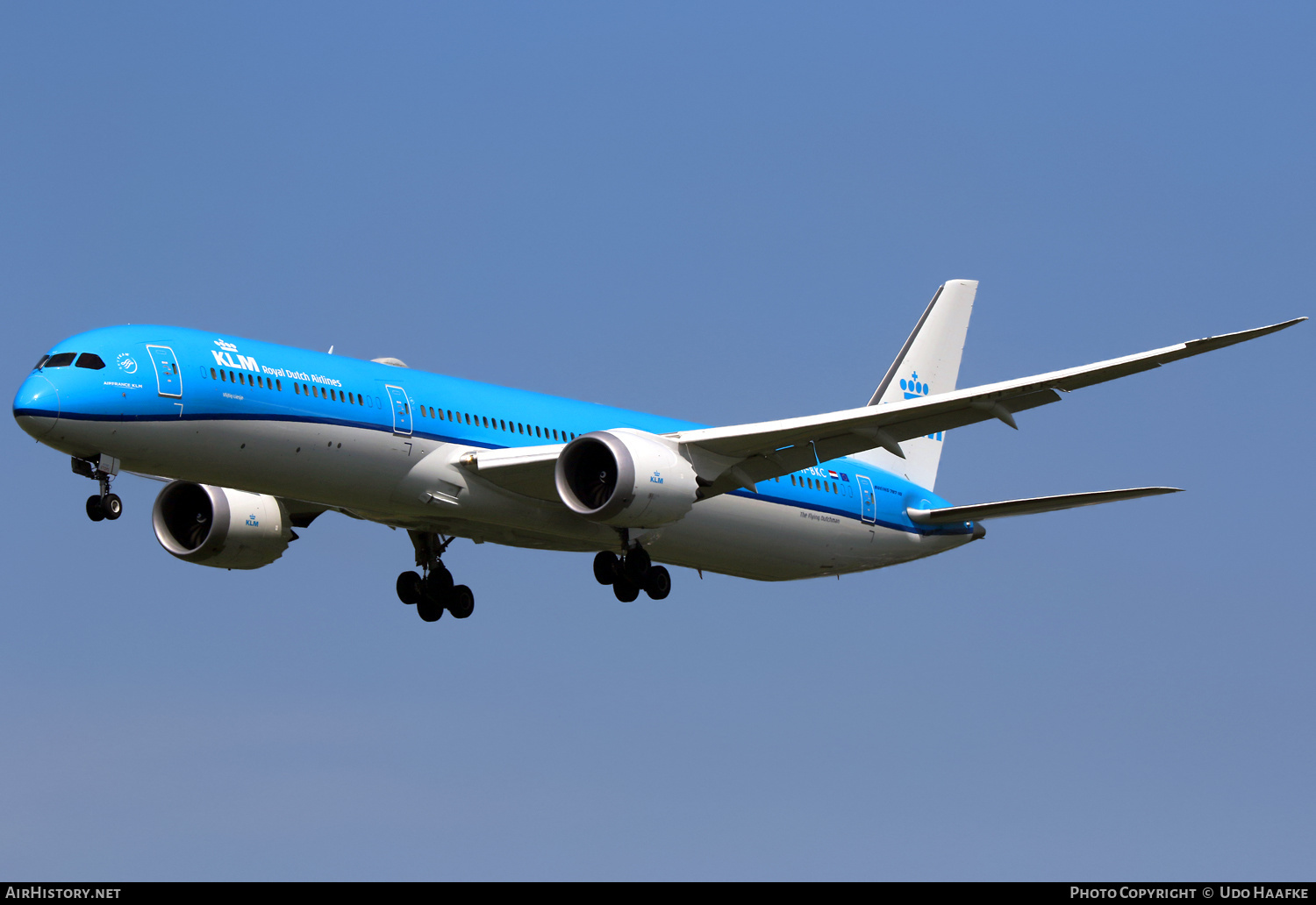 Aircraft Photo of PH-BKC | Boeing 787-10 Dreamliner | KLM - Royal Dutch Airlines | AirHistory.net #472170