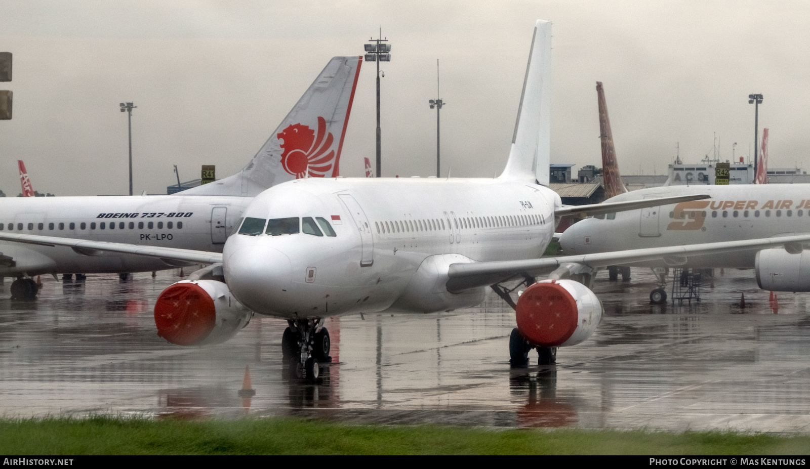 Aircraft Photo of PK-SJW | Airbus A320-232 | Super Air Jet | AirHistory.net #472304