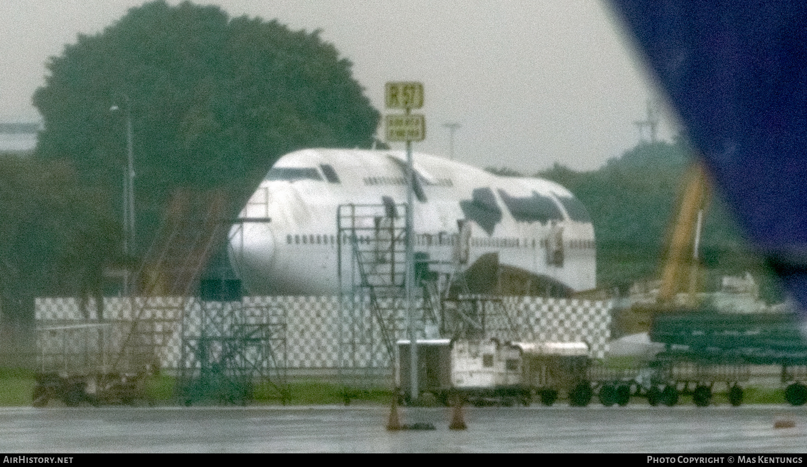 Aircraft Photo of PK-GSH | Boeing 747-4U3 | AirHistory.net #472330