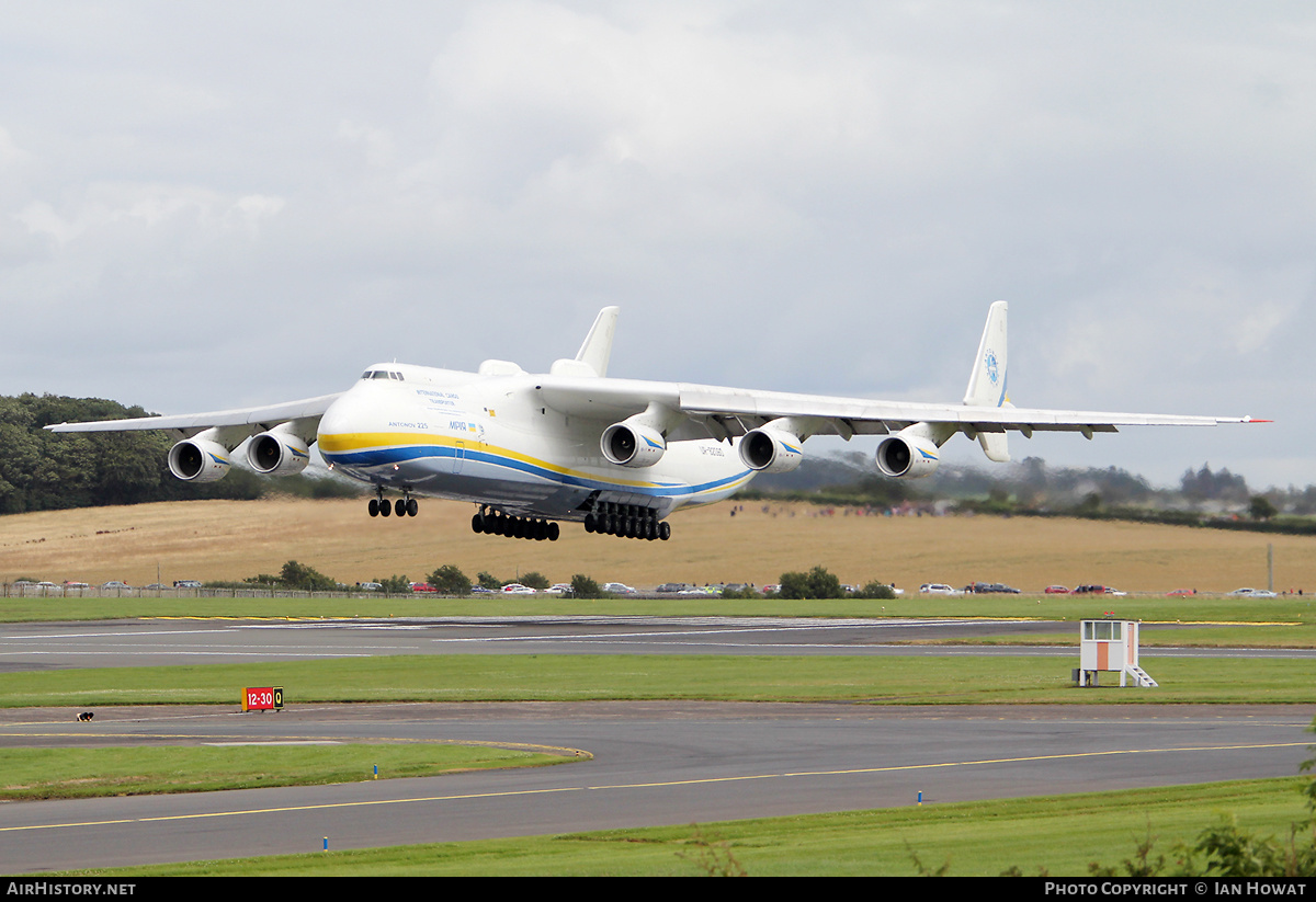 Aircraft Photo of UR-82060 | Antonov An-225 Mriya | Antonov Airlines | AirHistory.net #472389