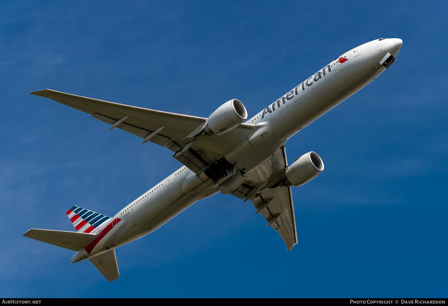 Aircraft Photo of N722AN | Boeing 777-323/ER | American Airlines | AirHistory.net #472397