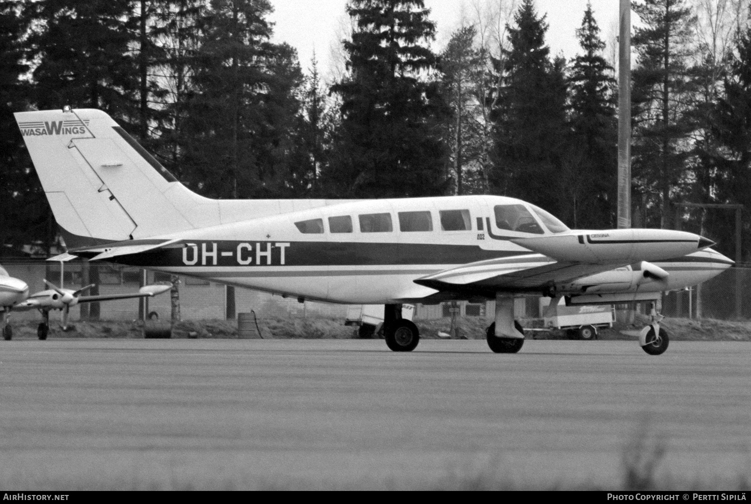 Aircraft Photo of OH-CHT | Cessna 402B Businessliner | Wasawings | AirHistory.net #472427