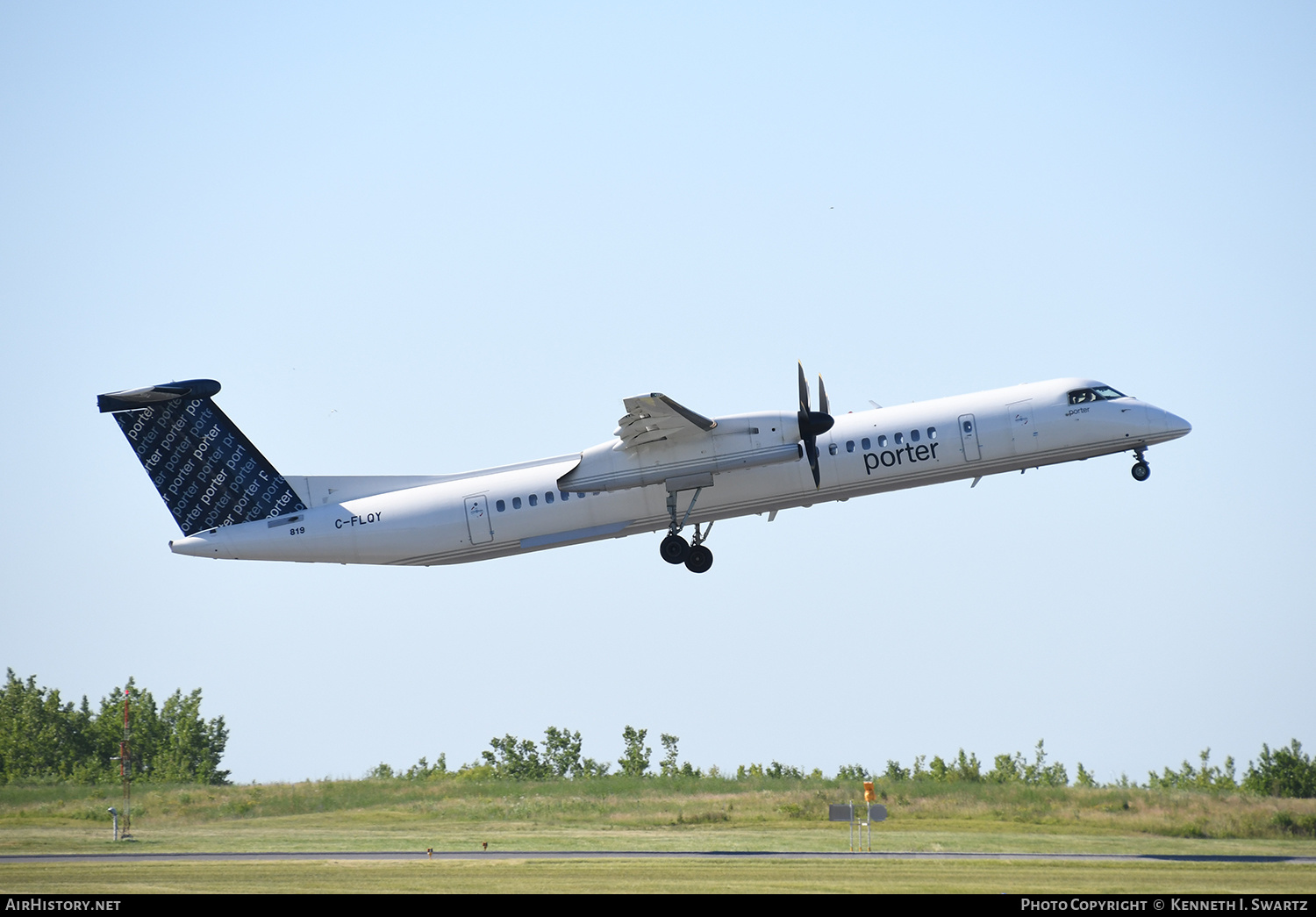 Aircraft Photo of C-FLQY | Bombardier DHC-8-402 Dash 8 | Porter Airlines | AirHistory.net #472439