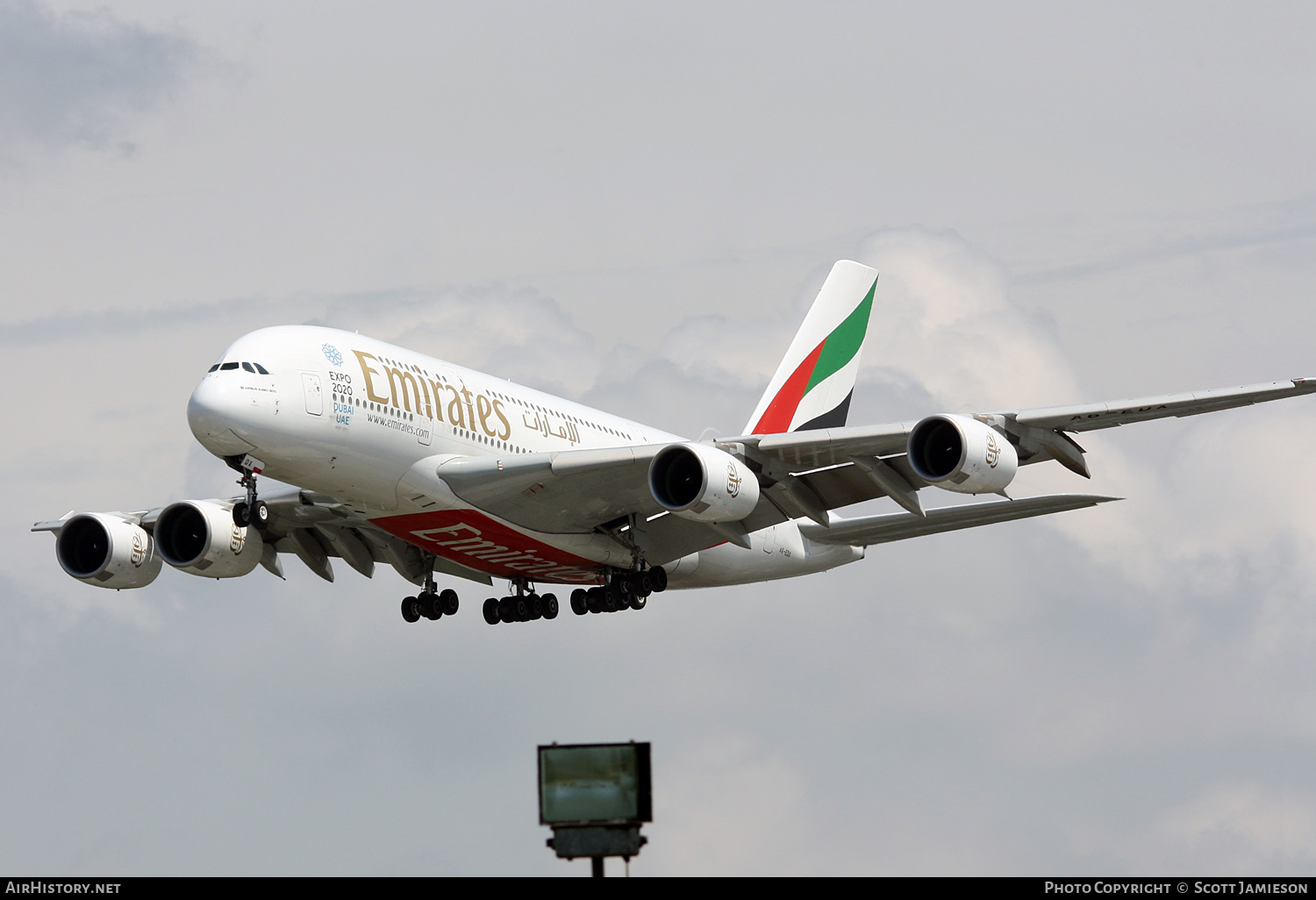 Aircraft Photo of A6-EDX | Airbus A380-861 | Emirates | AirHistory.net #472452