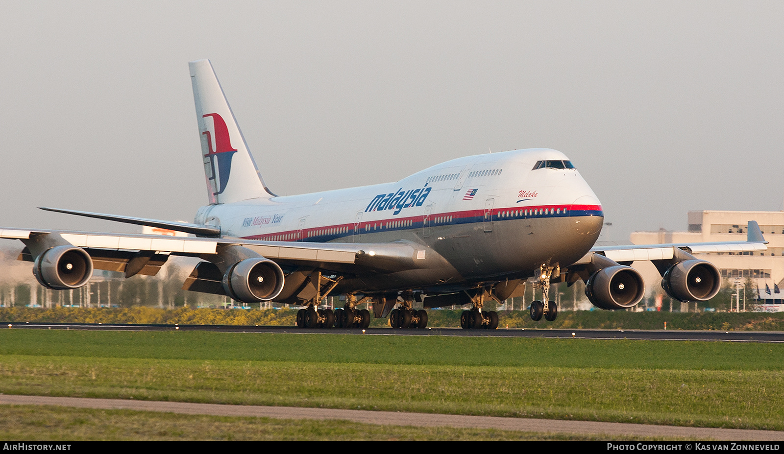 Aircraft Photo of 9M-MPM | Boeing 747-4H6 | Malaysia Airlines | AirHistory.net #472454