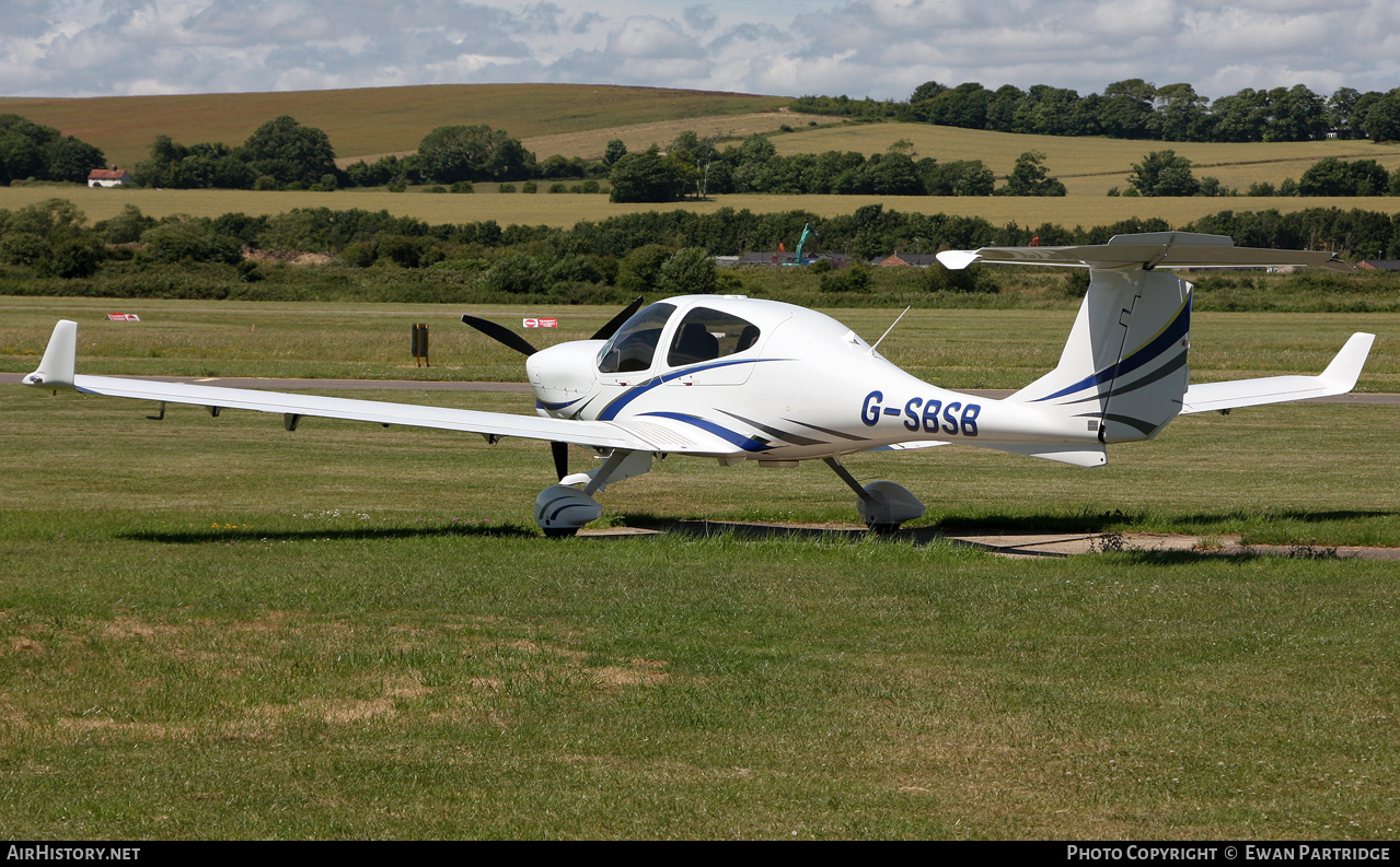 Aircraft Photo of G-SBSB | Diamond DA40 NG Diamond Star | AirHistory.net #472513