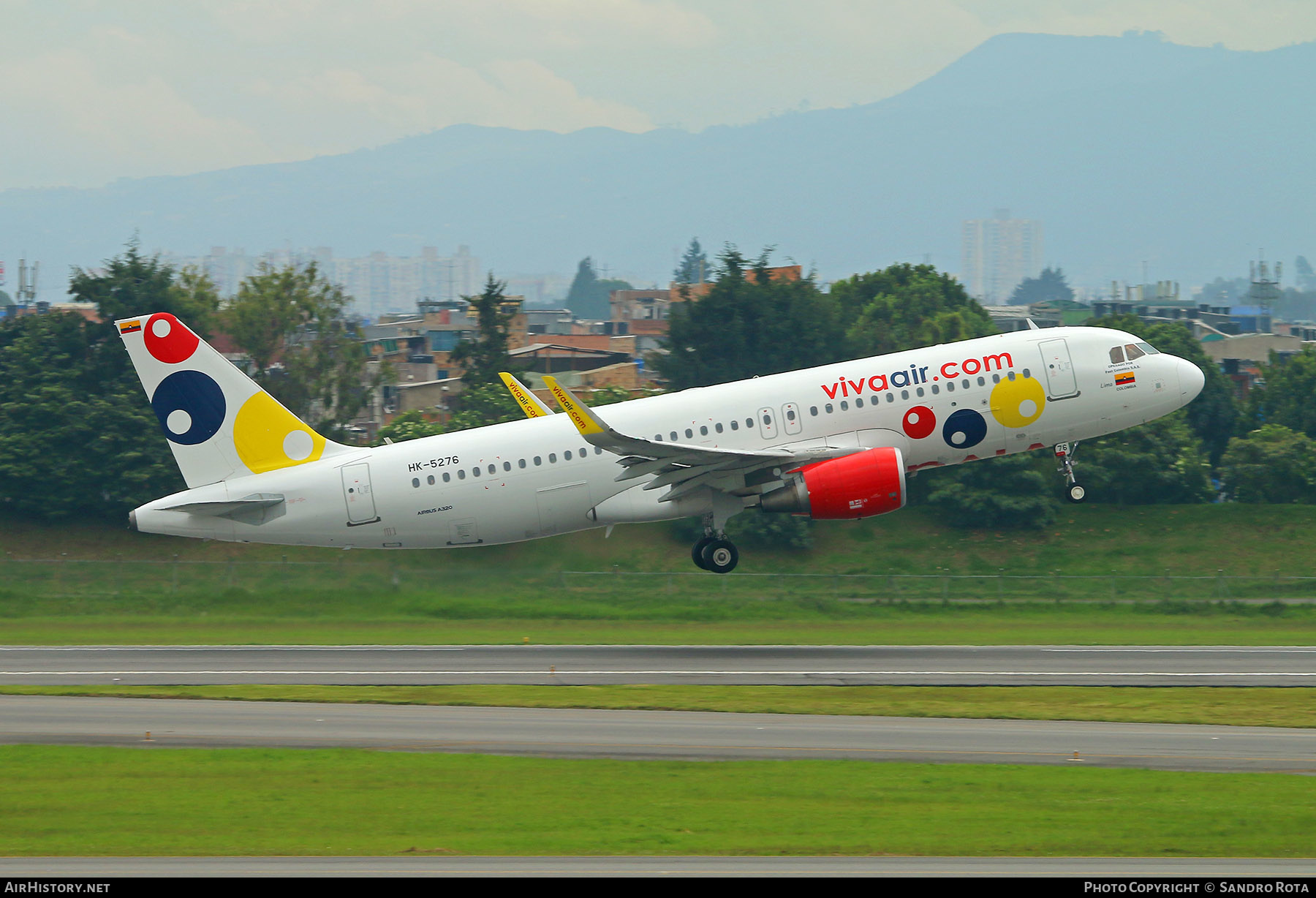Aircraft Photo of HK-5276 | Airbus A320-214 | Viva Air | AirHistory.net #472671