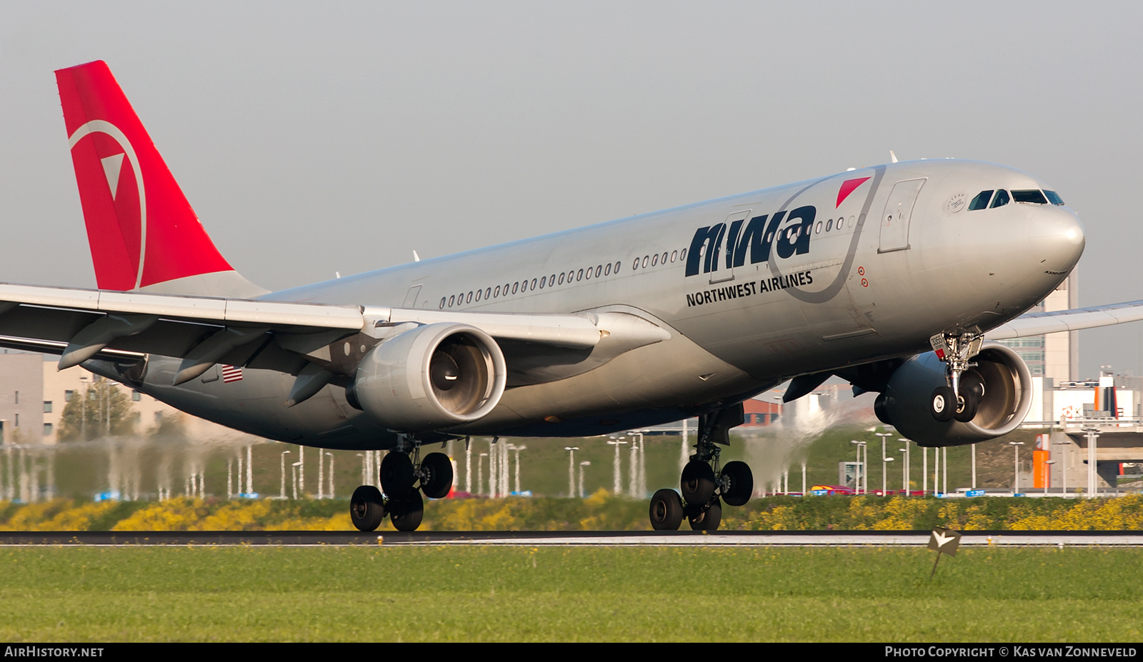 Aircraft Photo of N855NW | Airbus A330-223 | Northwest Airlines | AirHistory.net #472679