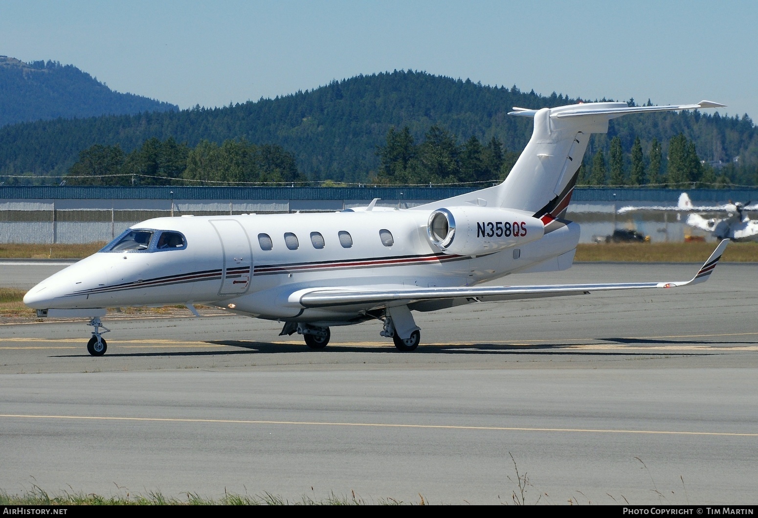 Aircraft Photo of N358QS | Embraer EMB-505 Phenom 300 | AirHistory.net #472715