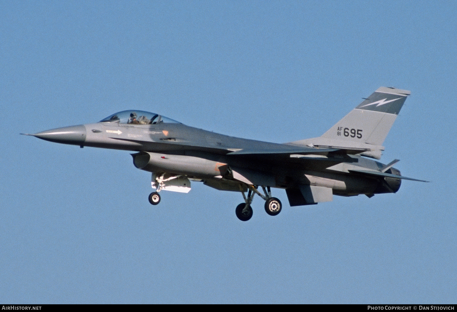 Aircraft Photo of 81-0695 / AF81-695 | General Dynamics F-16A Fighting Falcon | USA - Air Force | AirHistory.net #472725