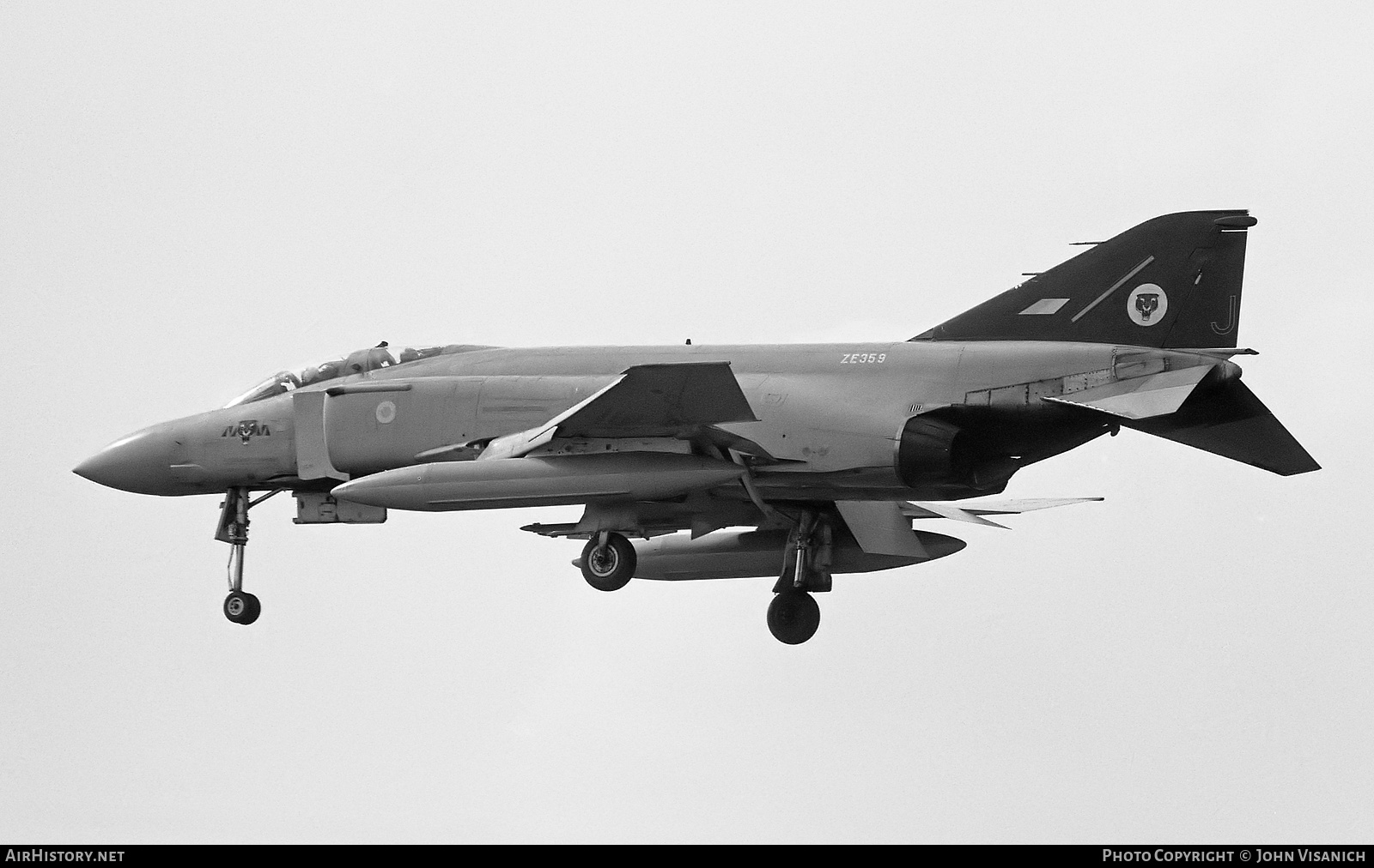 Aircraft Photo of ZE359 | McDonnell Douglas F-4J(UK) Phantom | UK - Air Force | AirHistory.net #472815