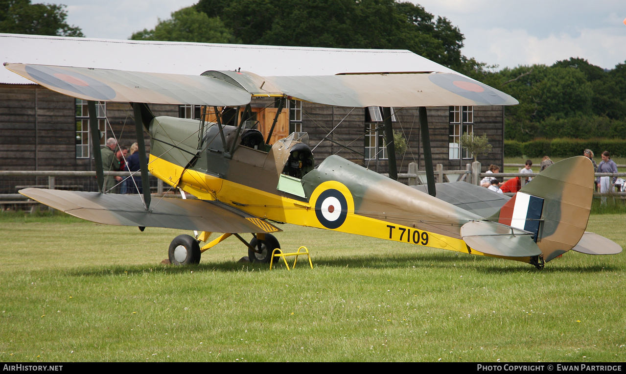 Aircraft Photo of G-AOIM / T7109 | De Havilland D.H. 82A Tiger Moth II | UK - Air Force | AirHistory.net #472981