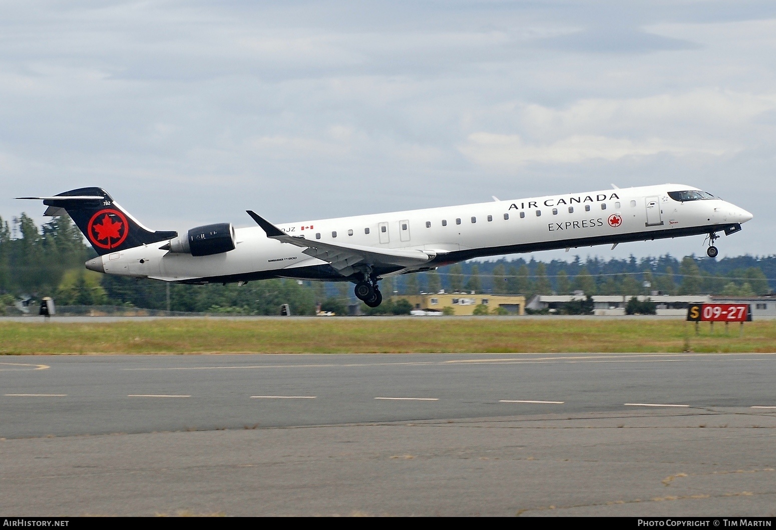 Aircraft Photo of C-FOJZ | Bombardier CRJ-900 (CL-600-2D24) | Air Canada Express | AirHistory.net #473048