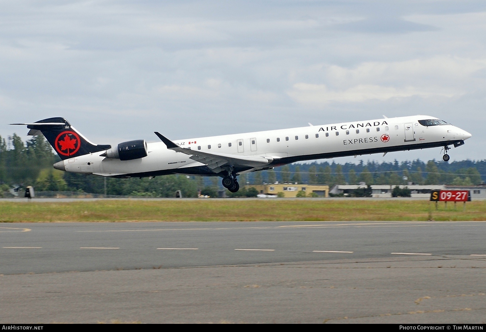 Aircraft Photo of C-FOJZ | Bombardier CRJ-900 (CL-600-2D24) | Air Canada Express | AirHistory.net #473048