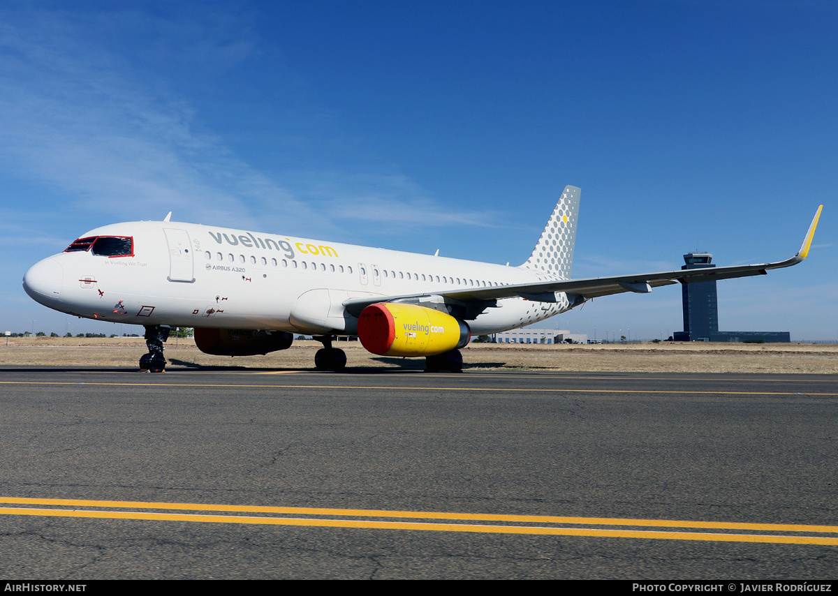 Aircraft Photo of EC-MFN | Airbus A320-232 | Vueling Airlines | AirHistory.net #473125