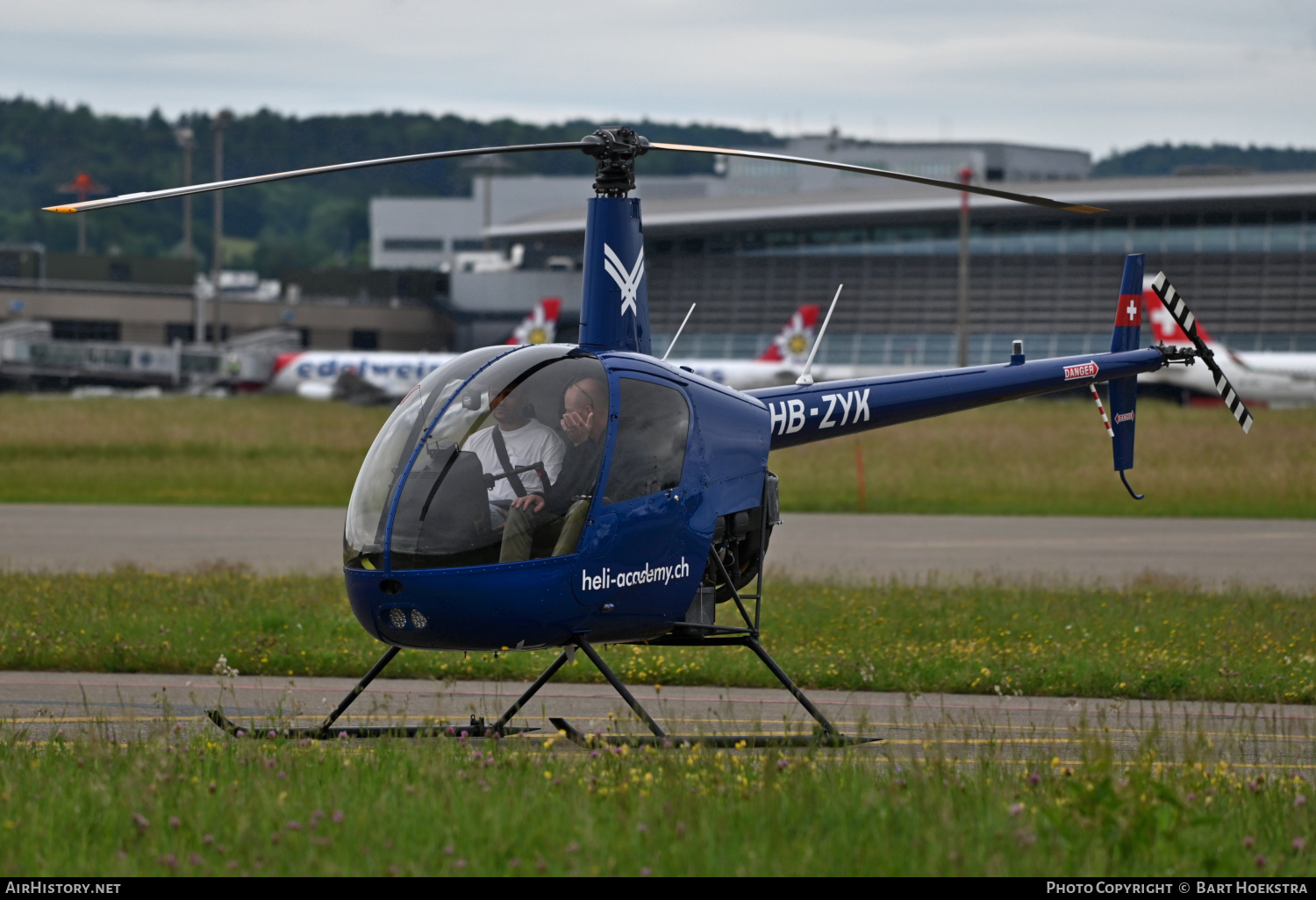 Aircraft Photo of HB-ZYK | Robinson R-22 Beta II | Heli Academy | AirHistory.net #473170