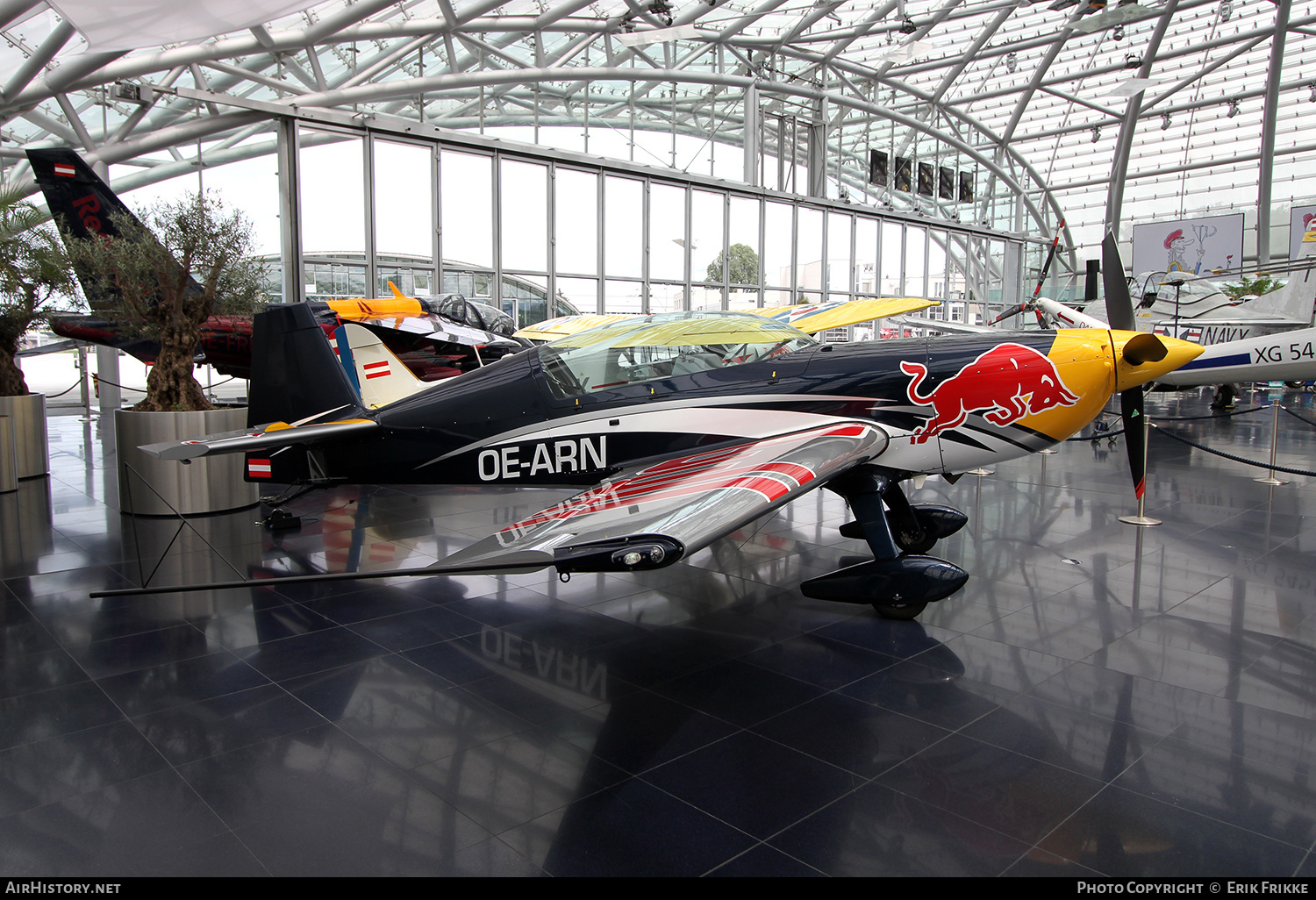 Aircraft Photo of OE-ARN | Extra EA-300LC | Red Bull | AirHistory.net #473176