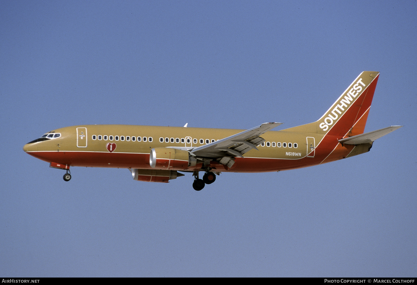 Aircraft Photo of N618WN | Boeing 737-3H4 | Southwest Airlines | AirHistory.net #473251
