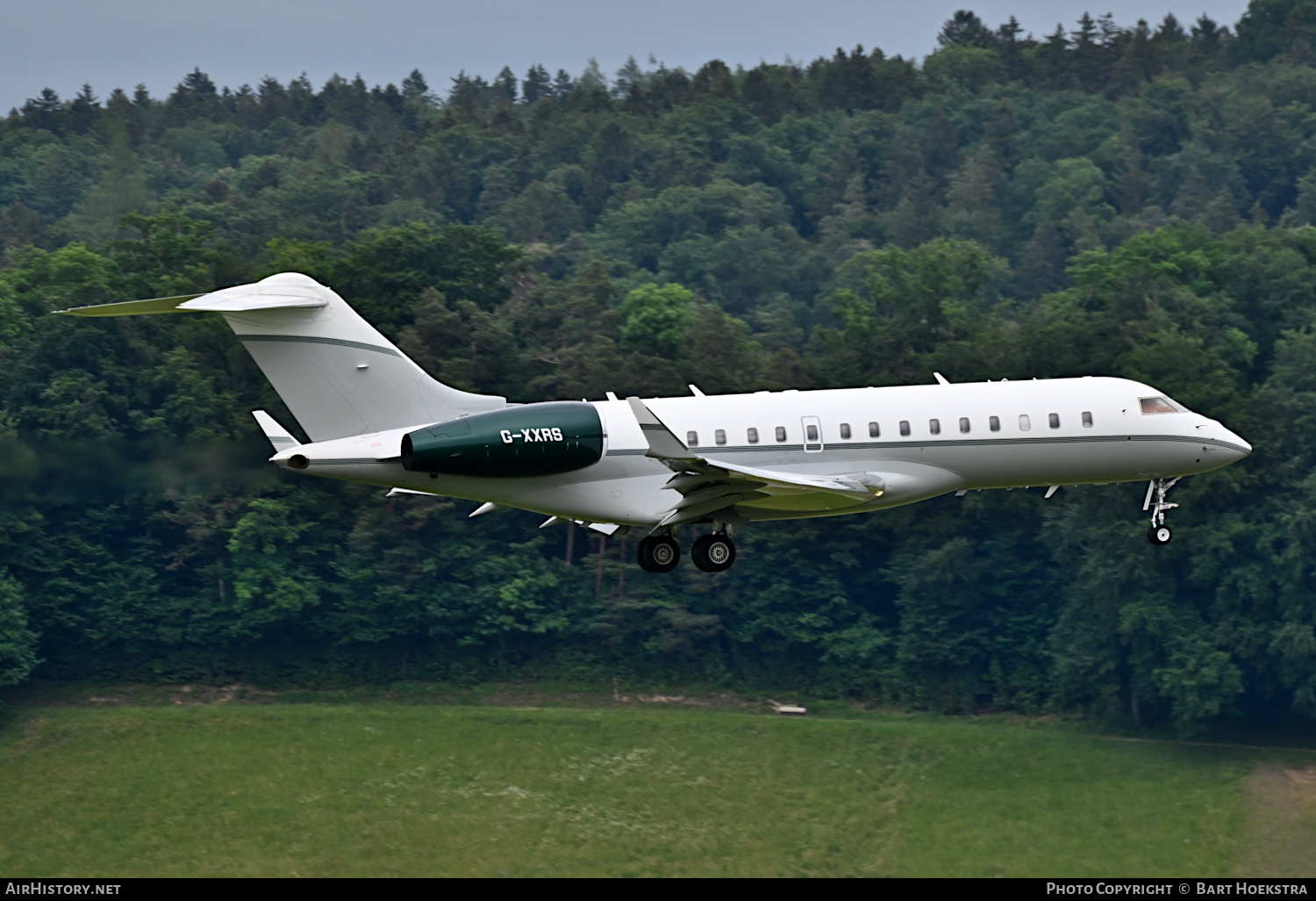 Aircraft Photo of G-XXRS | Bombardier Global Express XRS (BD-700-1A10) | AirHistory.net #473376