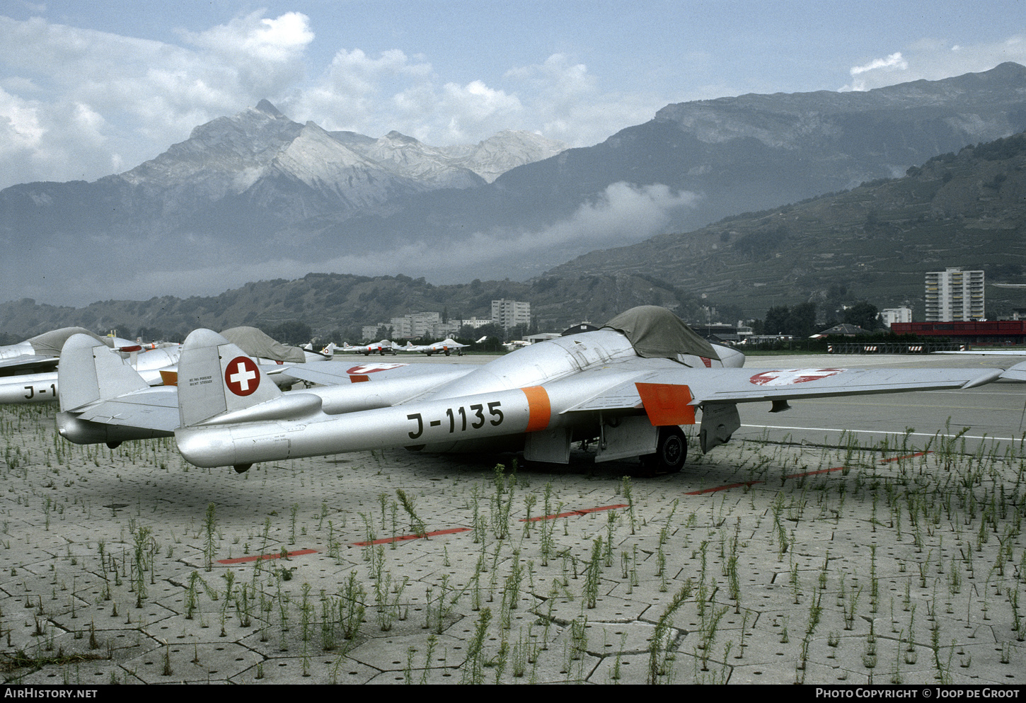 Aircraft Photo of J-1135 | De Havilland D.H. 100 Vampire FB6 | Switzerland - Air Force | AirHistory.net #473398
