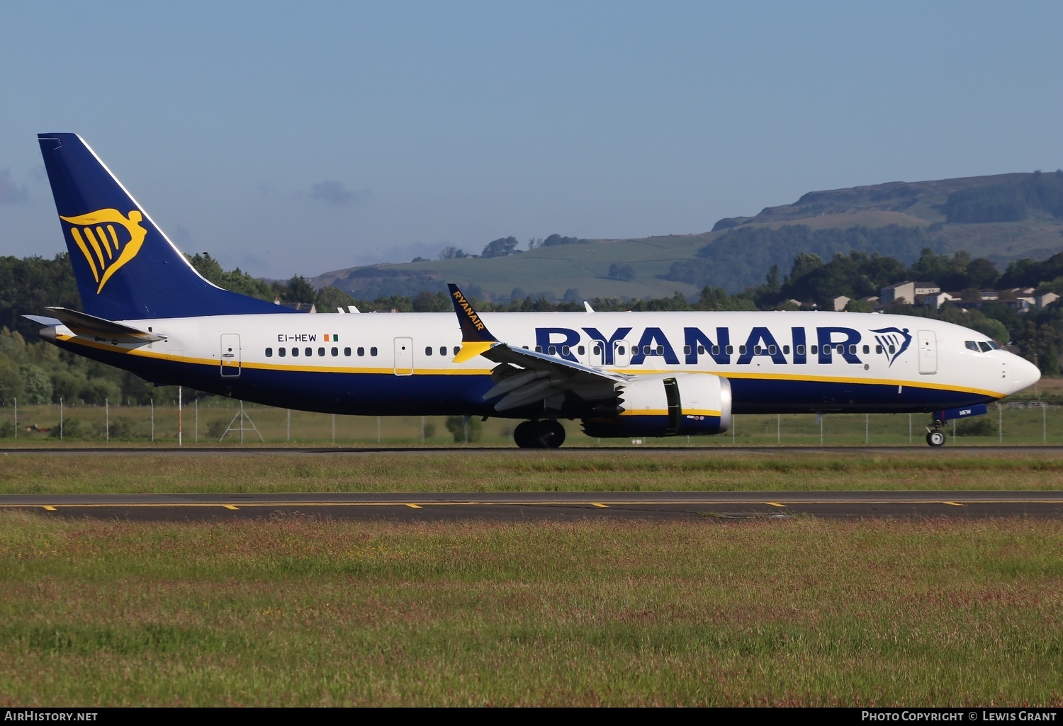 Aircraft Photo of EI-HEW | Boeing 737-8200 Max 200 | Ryanair | AirHistory.net #473430