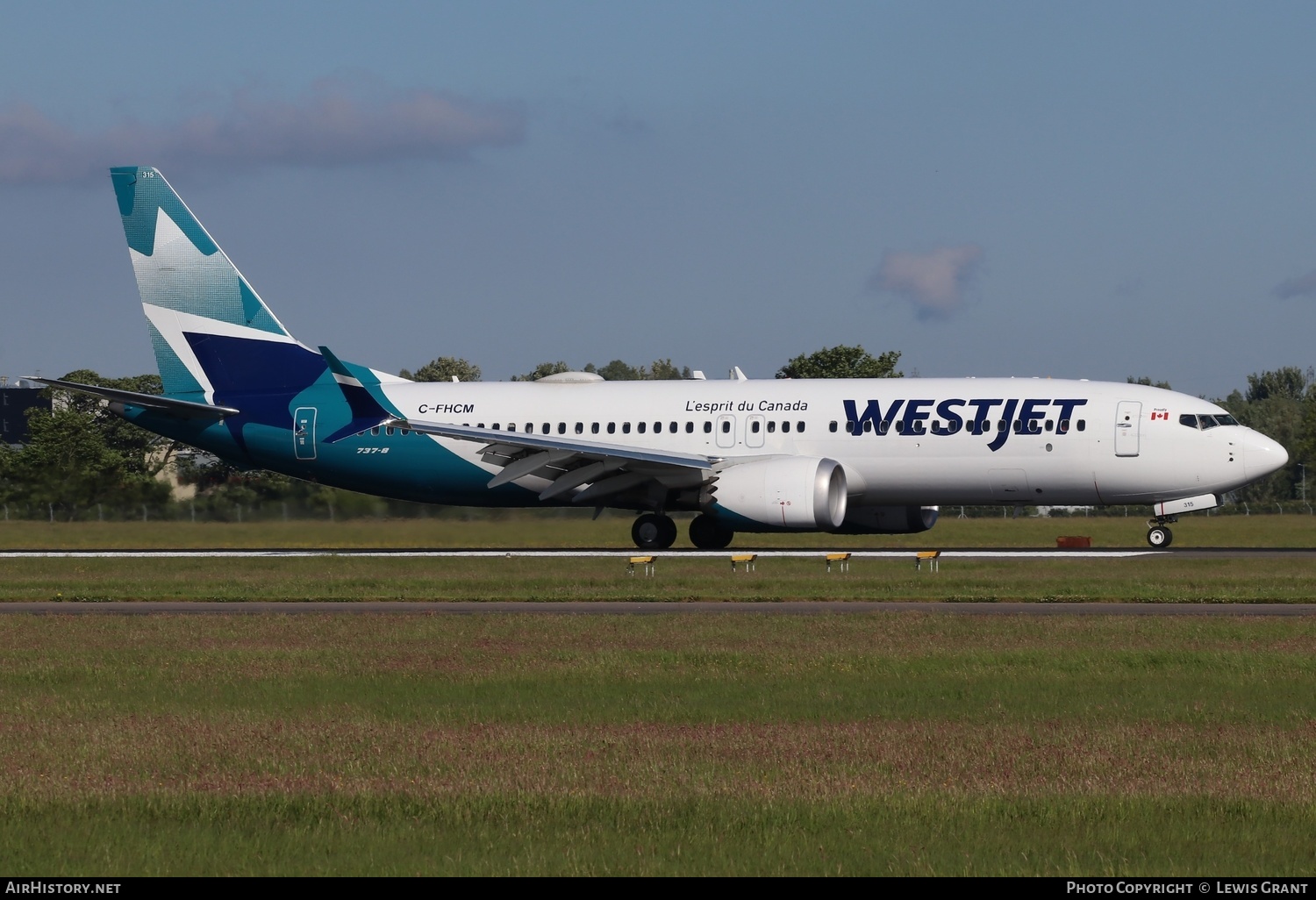 Aircraft Photo of C-FHCM | Boeing 737-8 Max 8 | WestJet | AirHistory.net #473438