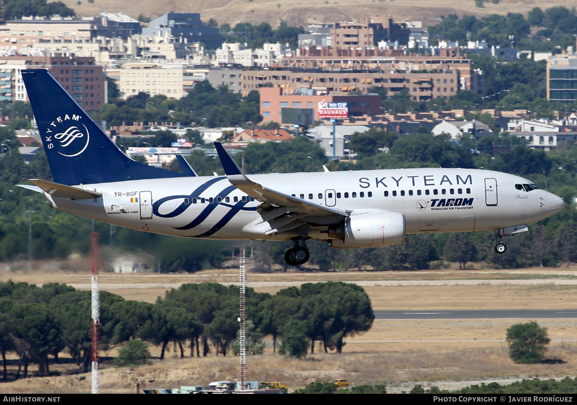 Aircraft Photo of YR-BGF | Boeing 737-78J | TAROM - Transporturile Aeriene Române | AirHistory.net #473444