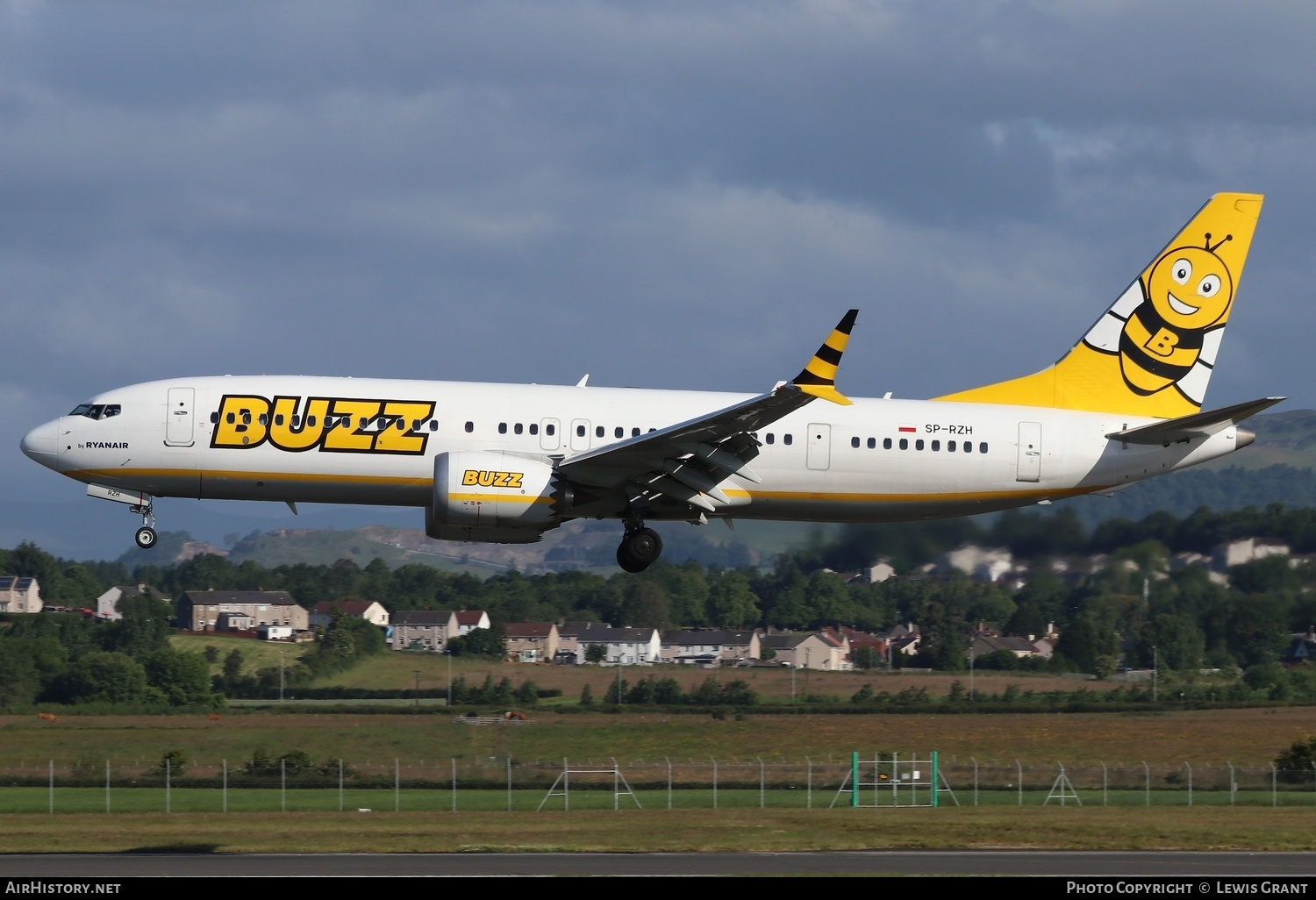 Aircraft Photo of SP-RZH | Boeing 737-8200 Max 200 | Buzz | AirHistory.net #473445