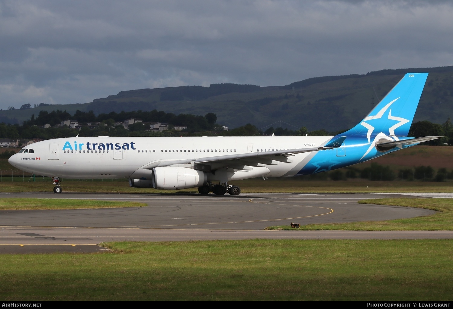 Aircraft Photo of C-GUBT | Airbus A330-243 | Air Transat | AirHistory.net #473449