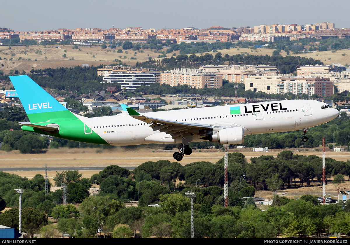 Aircraft Photo of EC-MYA | Airbus A330-202 | Level | AirHistory.net #473480