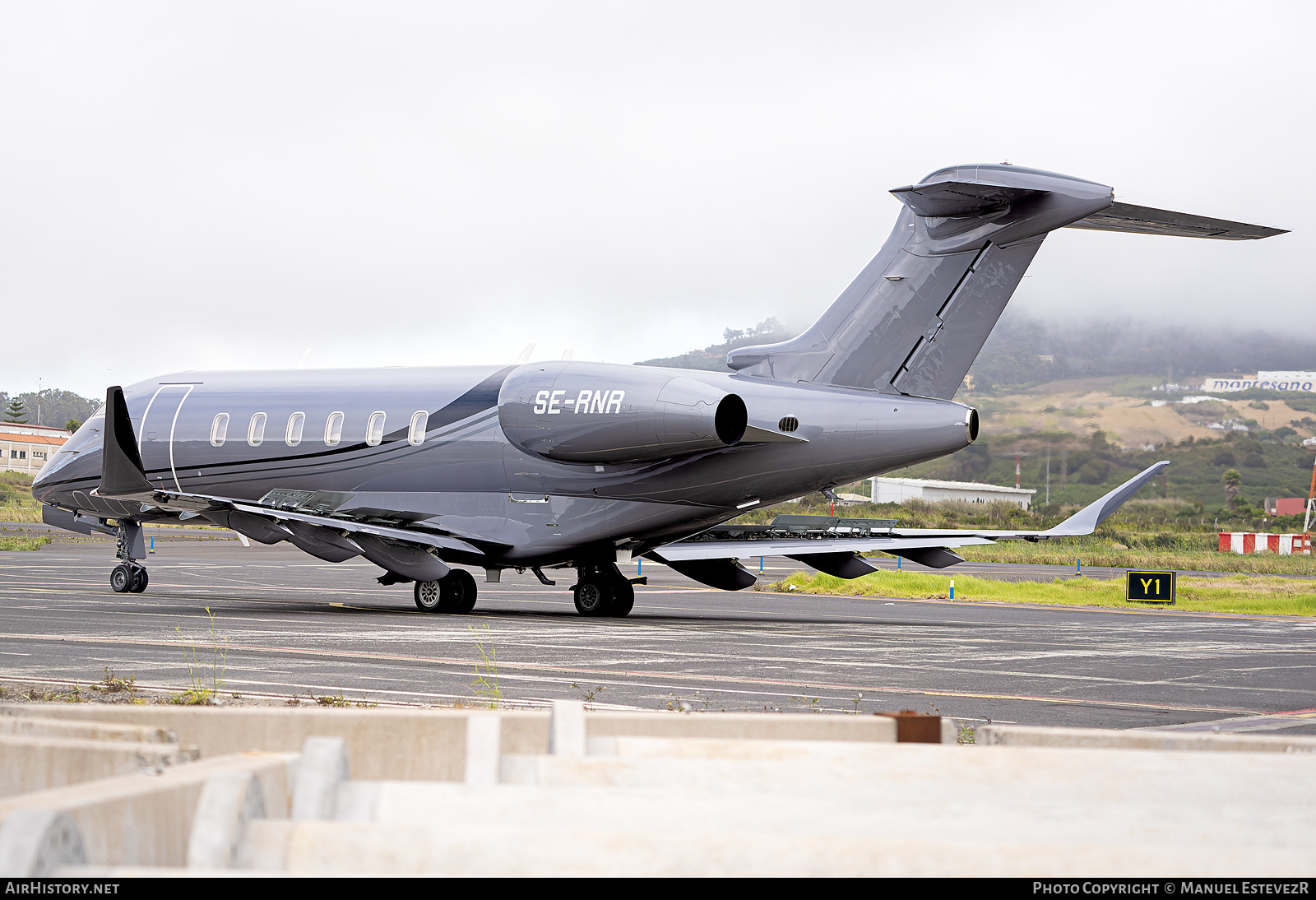 Aircraft Photo of SE-RNR | Bombardier Challenger 350 (BD-100-1A10) | AirHistory.net #473534