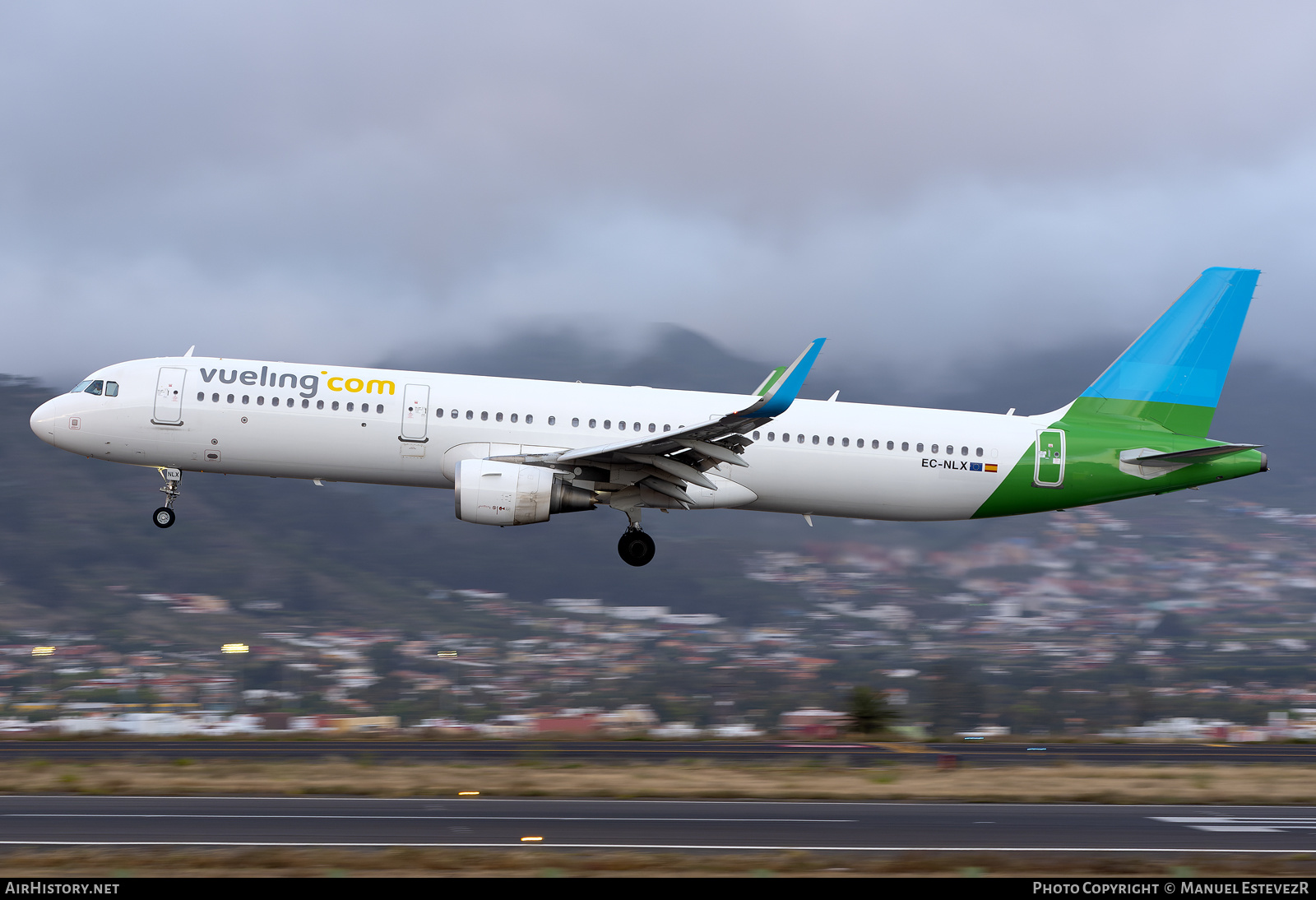 Aircraft Photo of EC-NLX | Airbus A321-211 | Vueling Airlines | AirHistory.net #473537