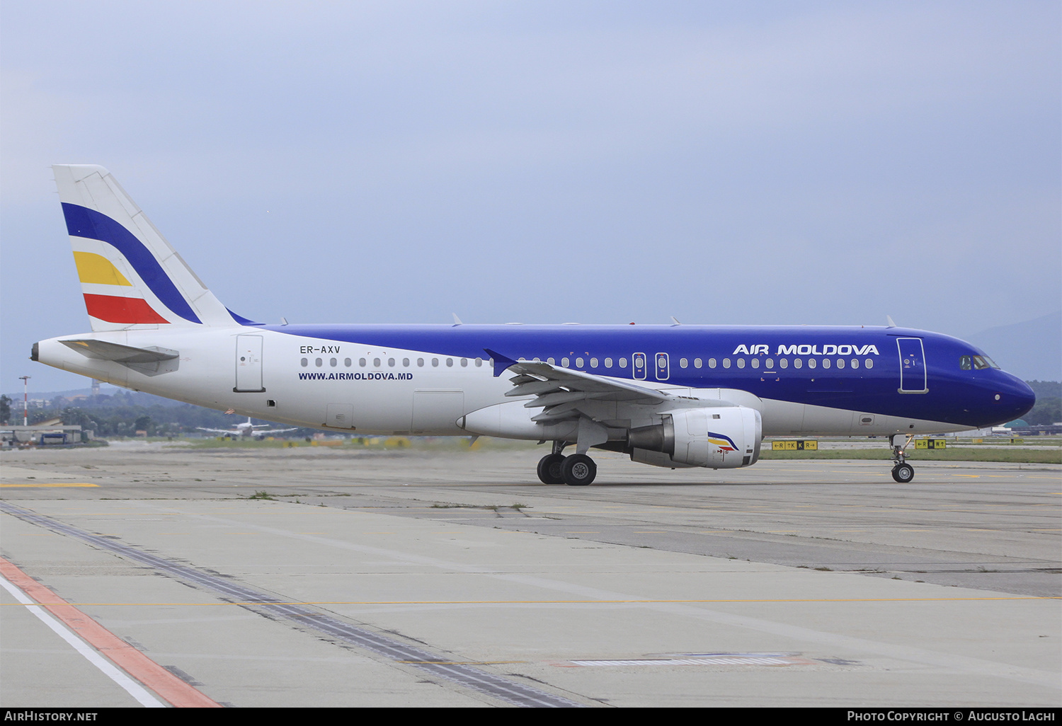 Aircraft Photo of ER-AXV | Airbus A320-211 | Air Moldova | AirHistory.net #473557