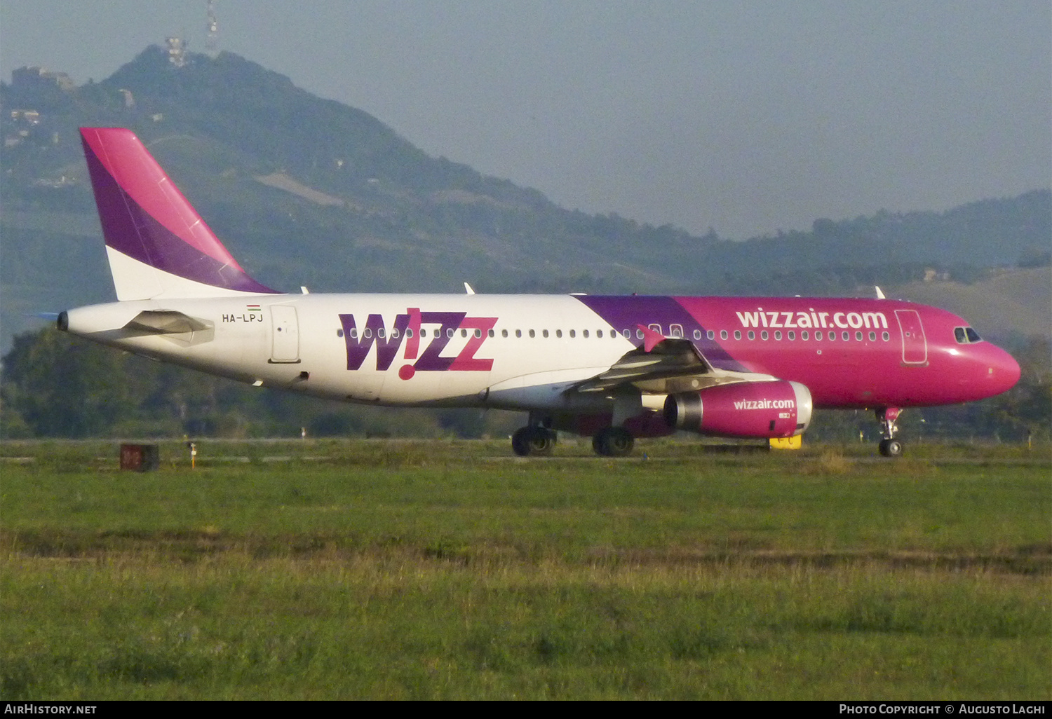 Aircraft Photo of HA-LPJ | Airbus A320-233 | Wizz Air | AirHistory.net #473564