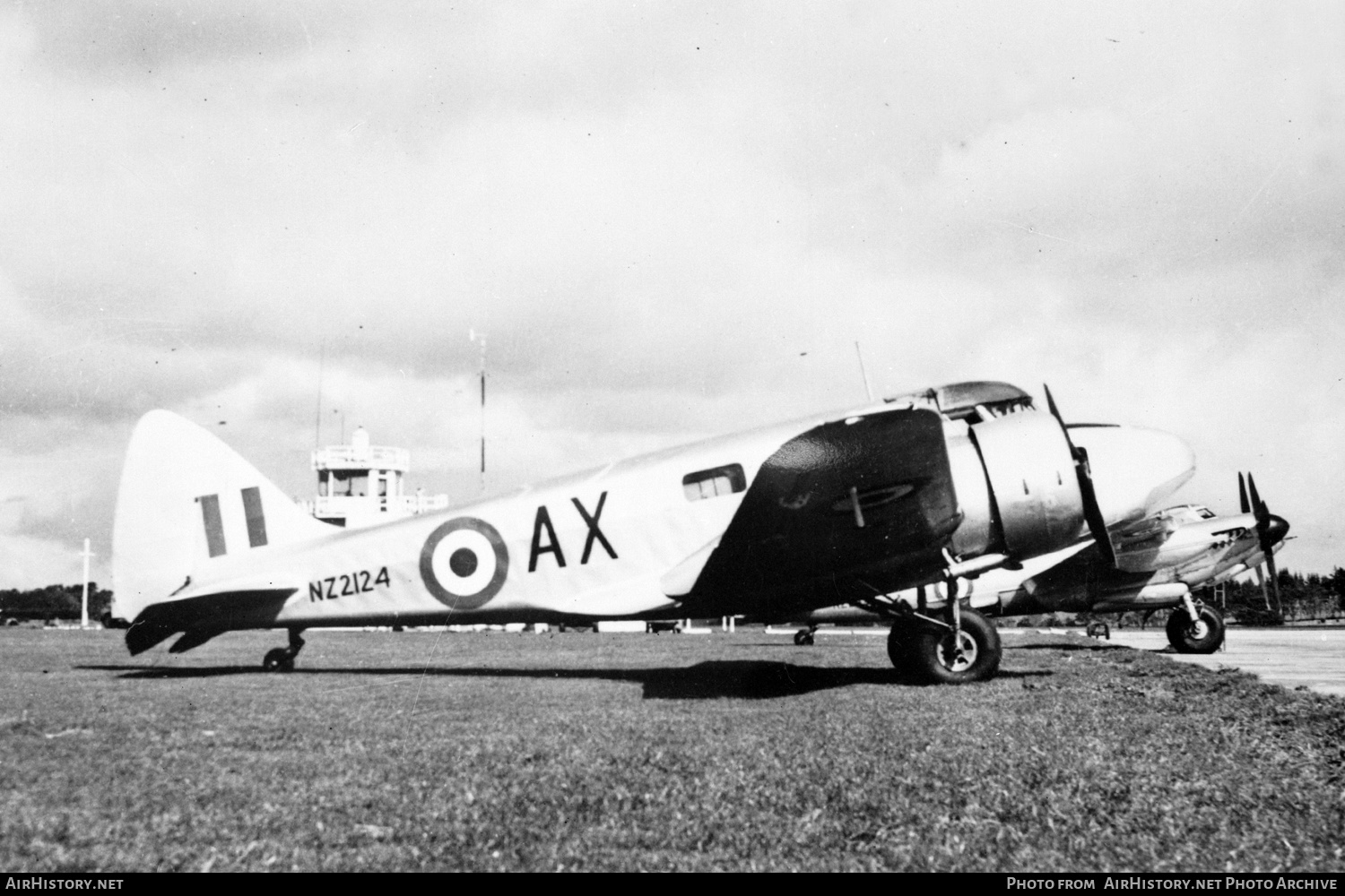 Aircraft Photo of NZ2124 | Airspeed AS-10 Oxford I | New Zealand - Air Force | AirHistory.net #473614