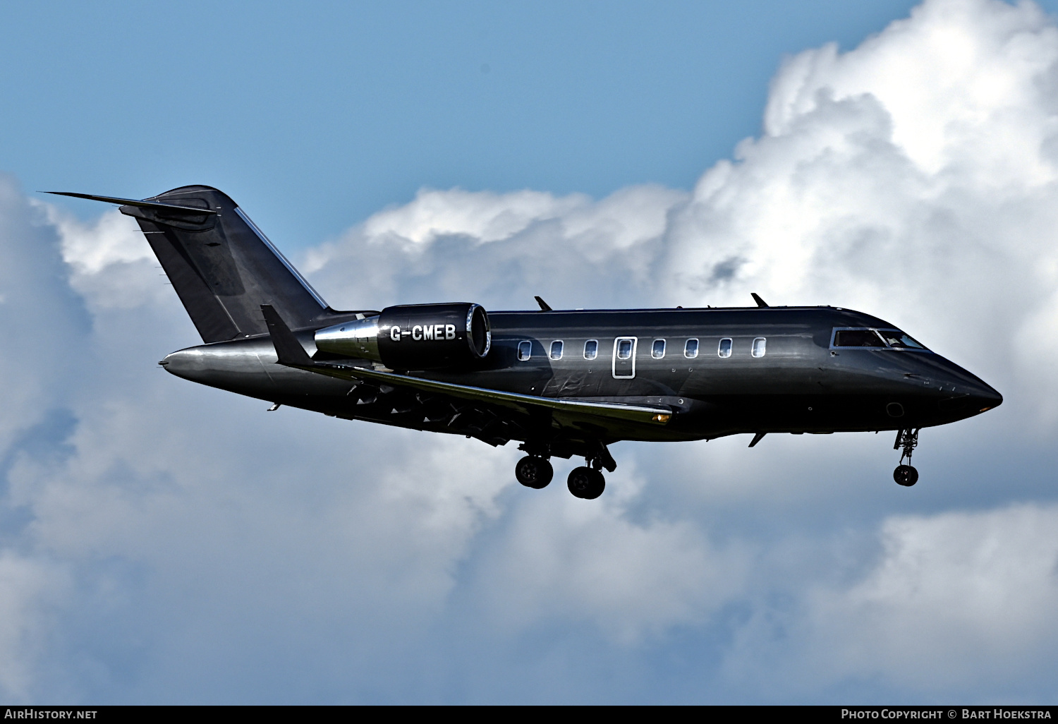 Aircraft Photo of G-CMEB | Bombardier Challenger 605 (CL-600-2B16) | AirHistory.net #473668