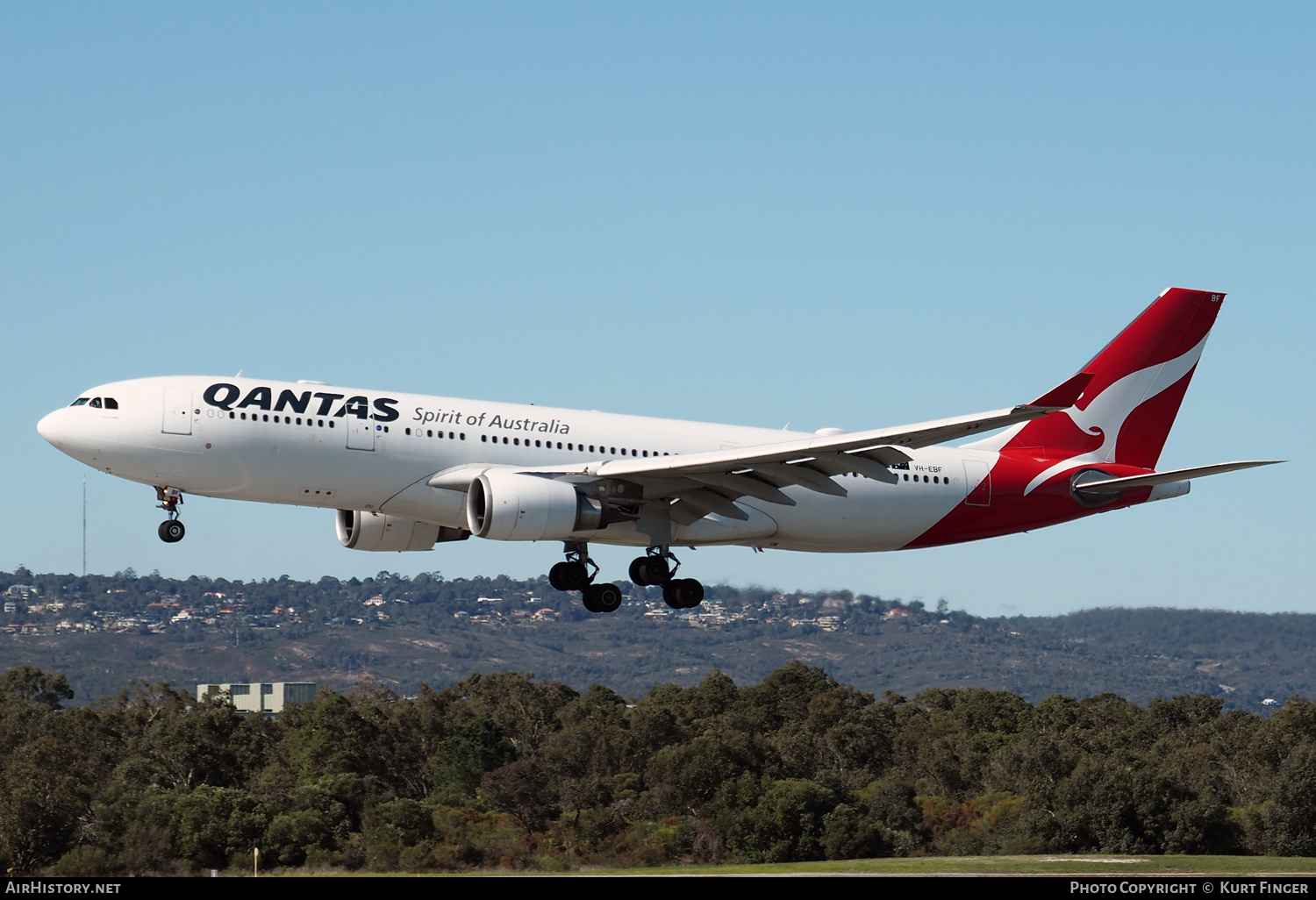 Aircraft Photo of VH-EBF | Airbus A330-202 | Qantas | AirHistory.net #473866