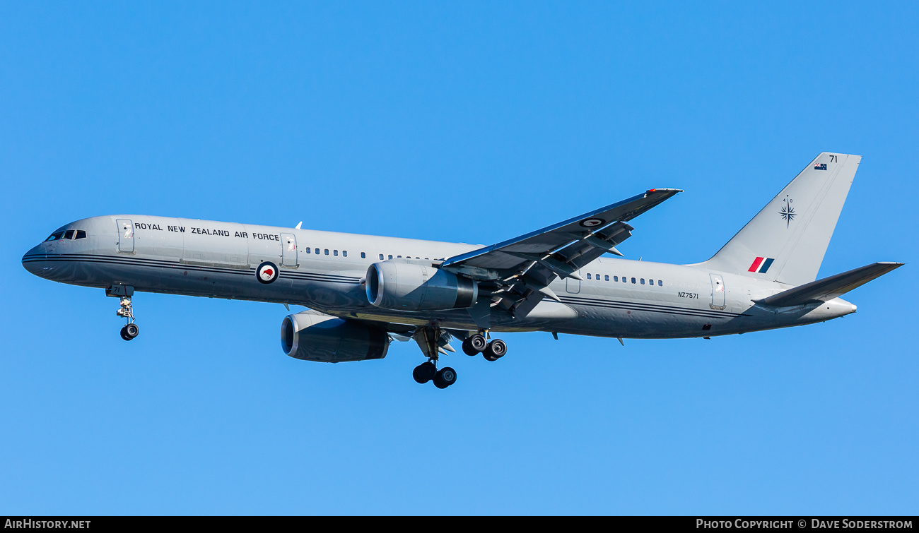 Aircraft Photo of NZ7571 | Boeing 757-2K2 | New Zealand - Air Force | AirHistory.net #473915