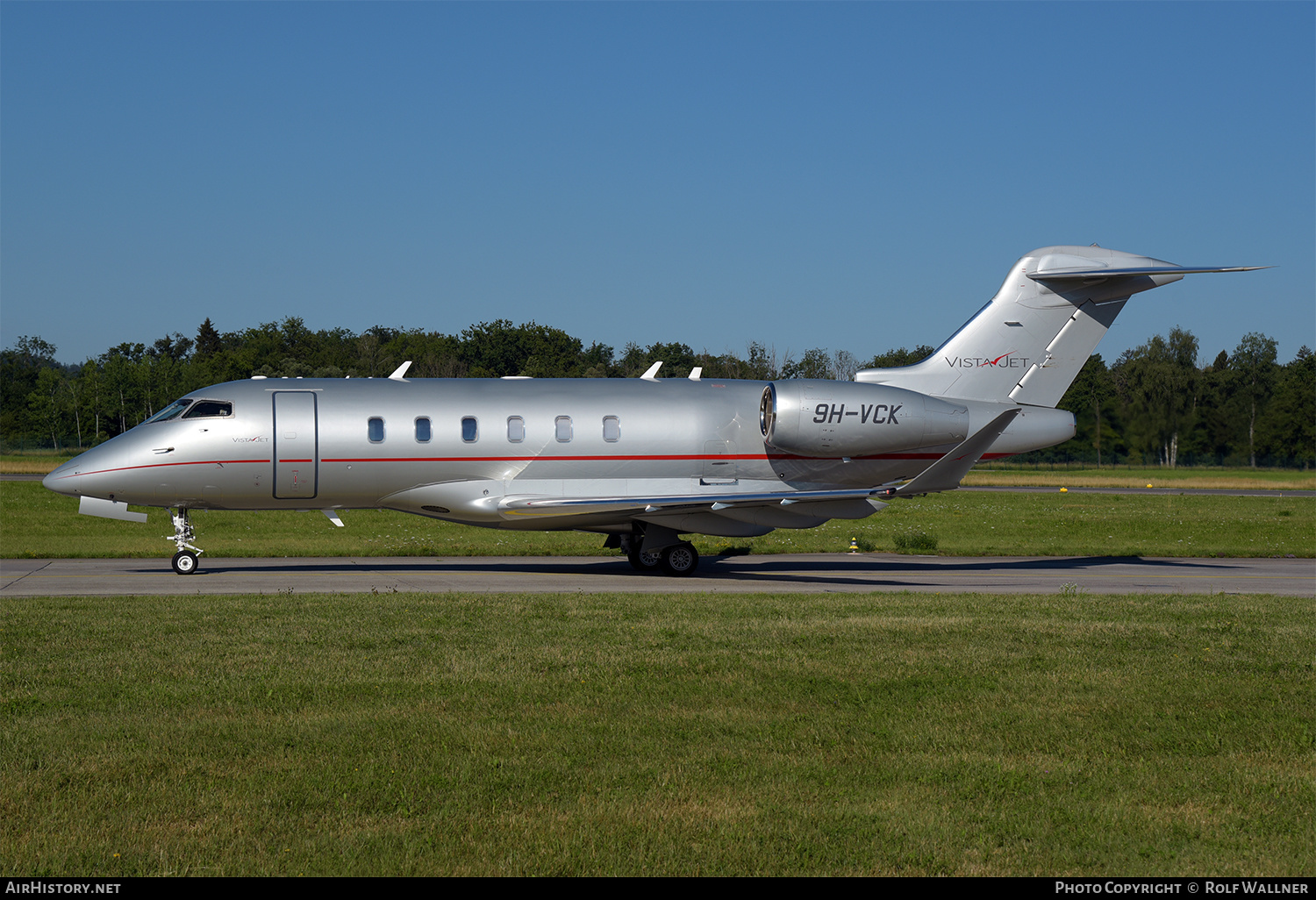 Aircraft Photo of 9H-VCK | Bombardier Challenger 350 (BD-100-1A10) | VistaJet | AirHistory.net #473918