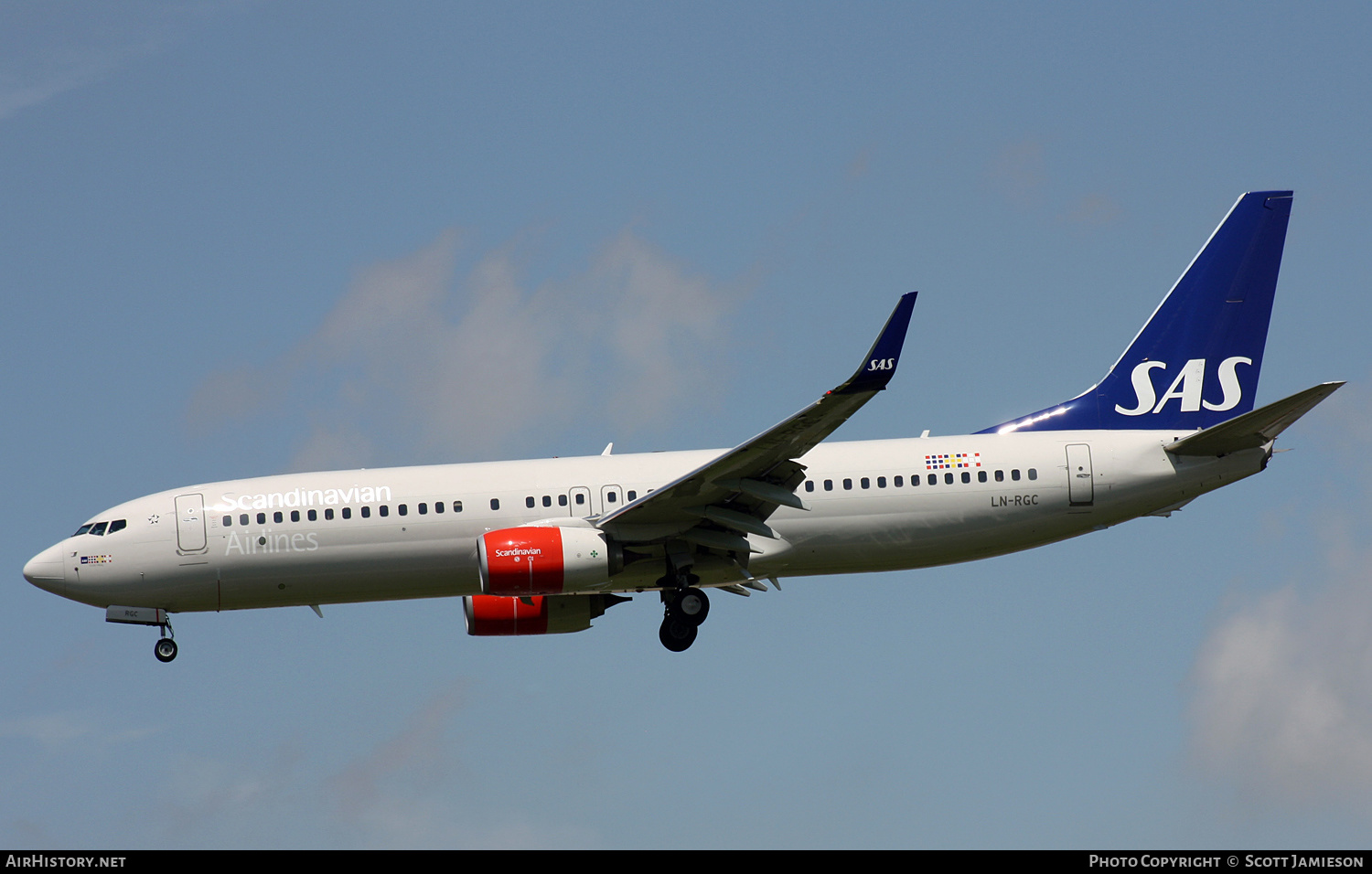 Aircraft Photo of LN-RGC | Boeing 737-86N | Scandinavian Airlines - SAS | AirHistory.net #473947